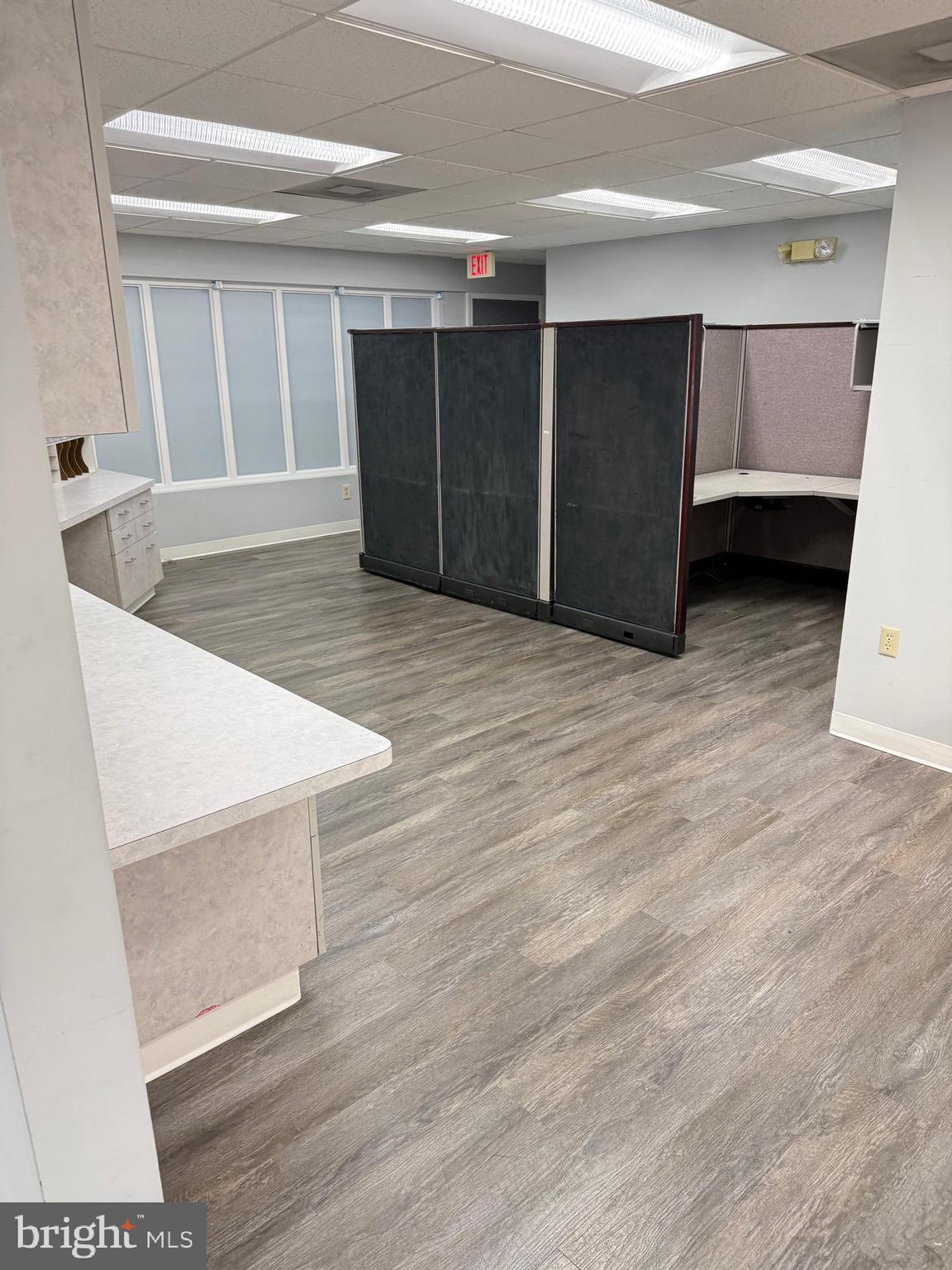 THOMAS JOHNSON SURGERY CENTER - Commercial Lease