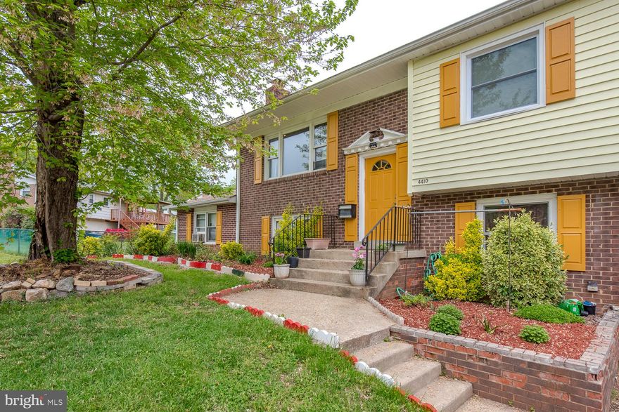 This comfortable split foyer home is on a large lot in a quiet neighborhood. Main level offers hardwood floors in most areas, Master room is very spacious and bright with plenty of closets. Downstairs family rooms features a fireplace with three other bedrooms and an kitchenette. Large deck overlooks the large shaded backyard and swimming pool, there is plenty of room for the whole family to enjoy. With so much potential this home is sure to go fast!