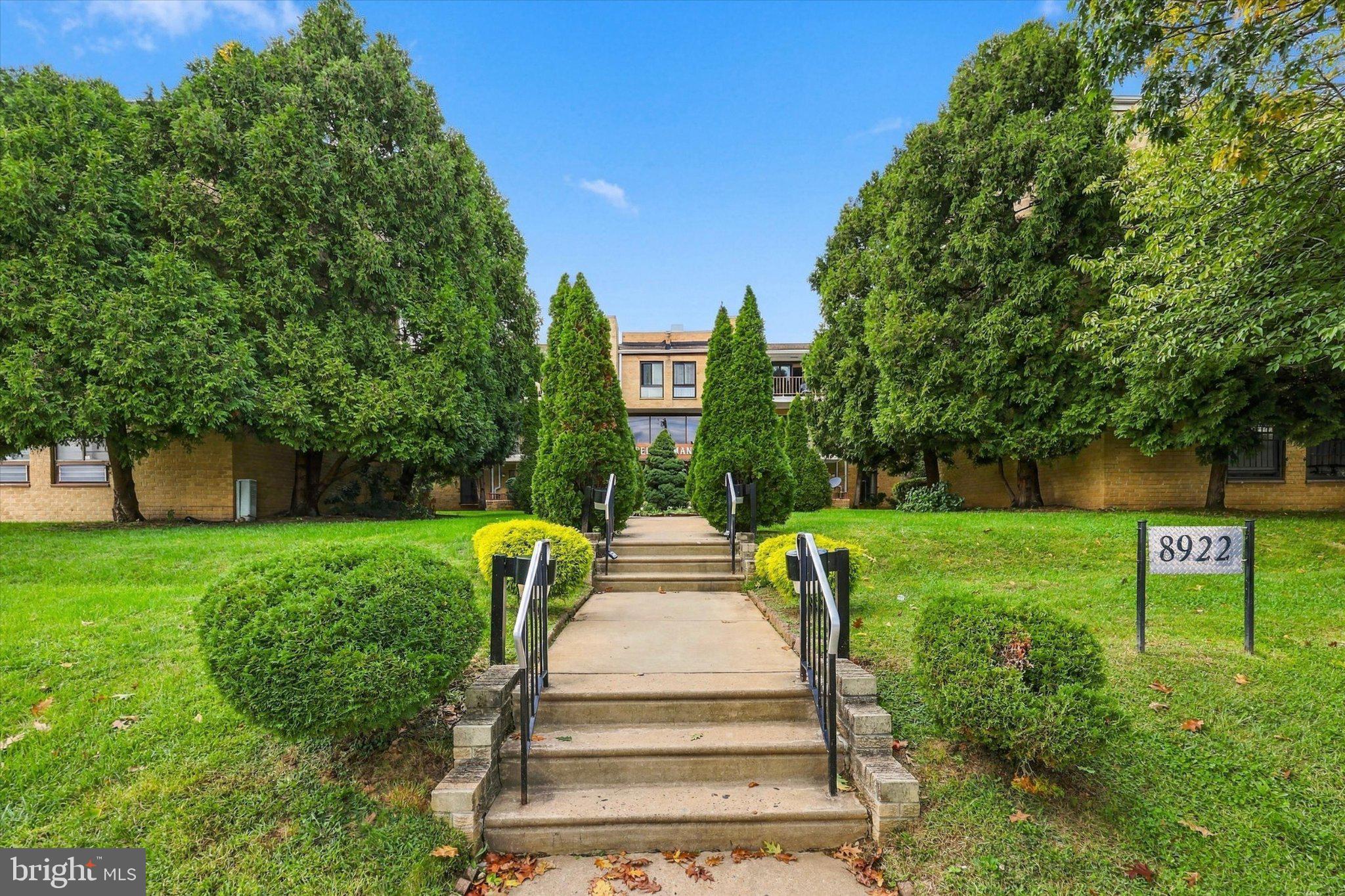 8910 KREWSTOWN ROAD 113