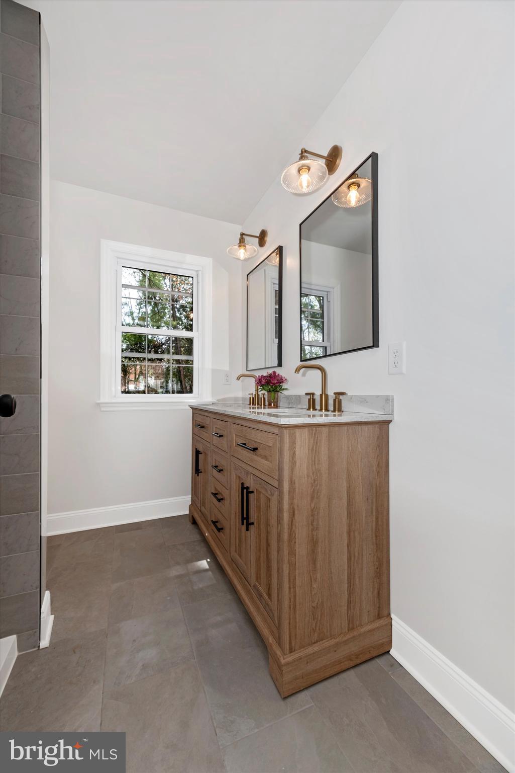 FOUNTAIN HEAD - Residential