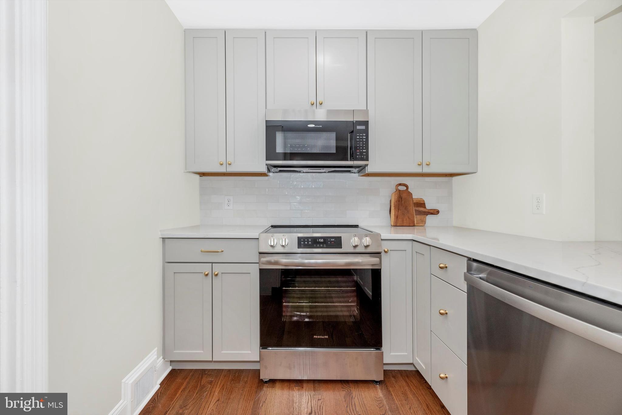 FOUNTAIN HEAD - Residential