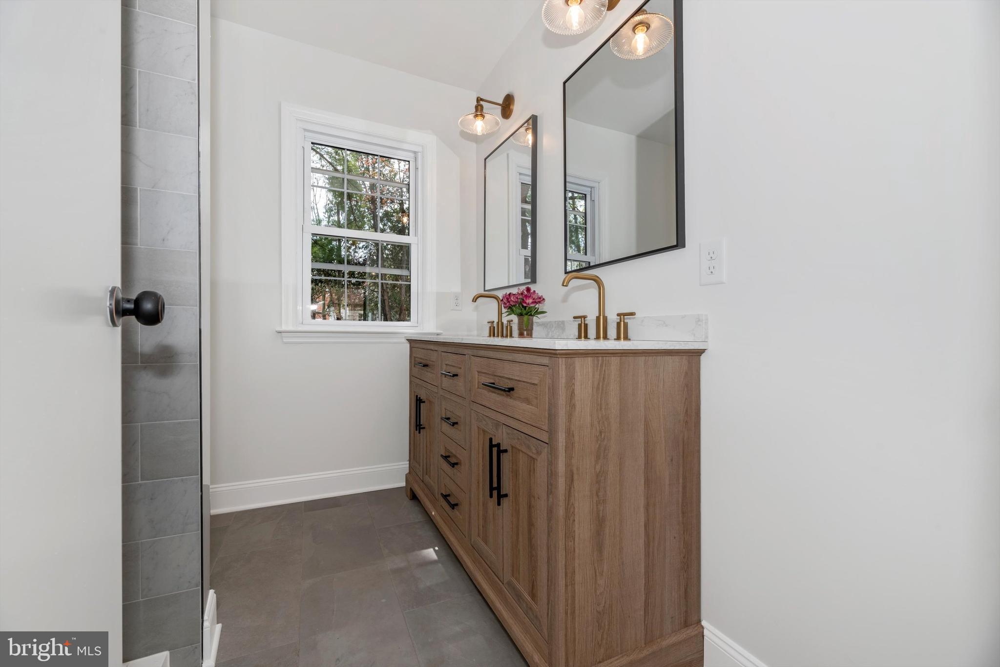 FOUNTAIN HEAD - Residential