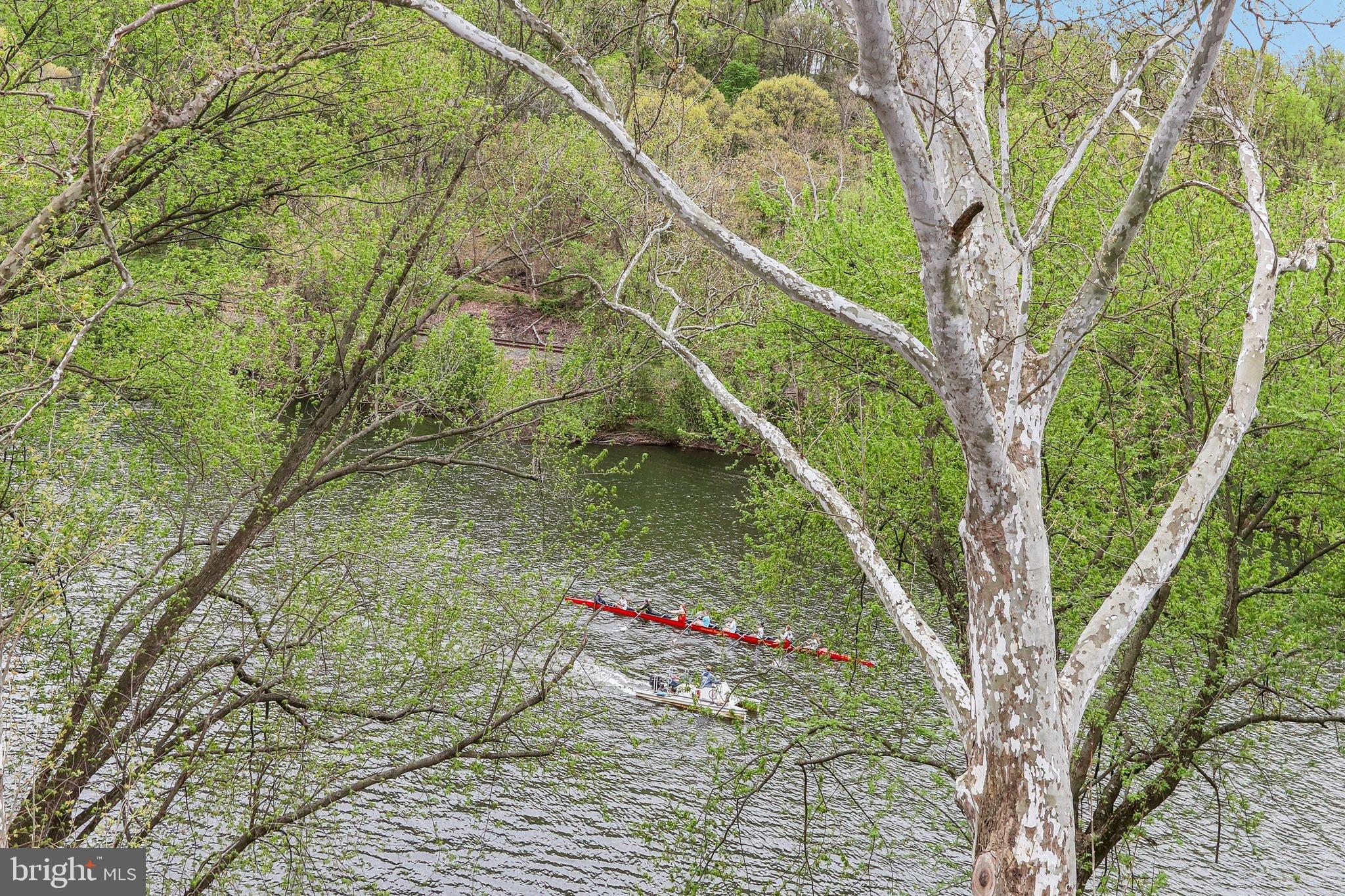 RIVER PLACE - Residential