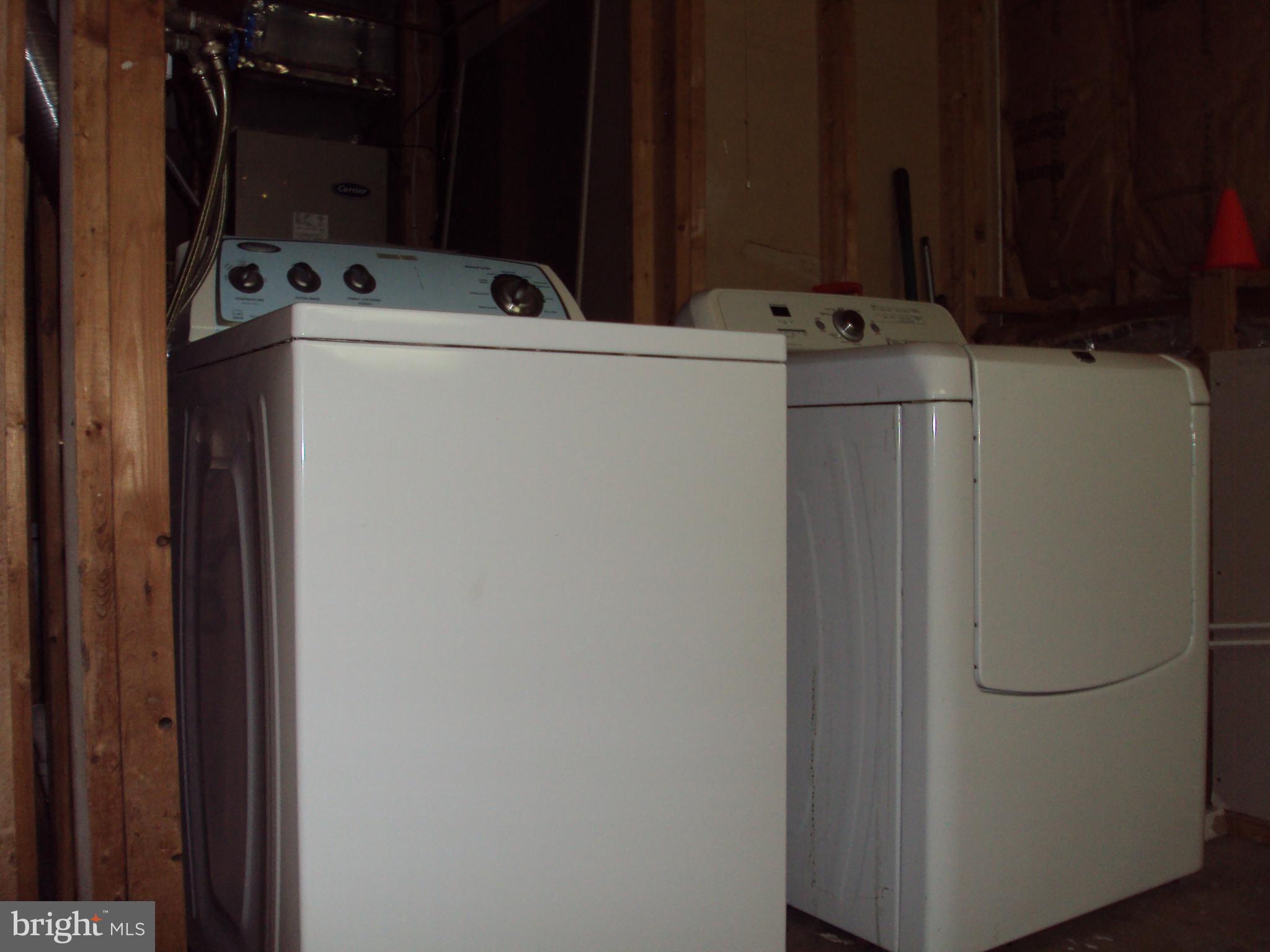 OAKLEIGH - Residential Lease