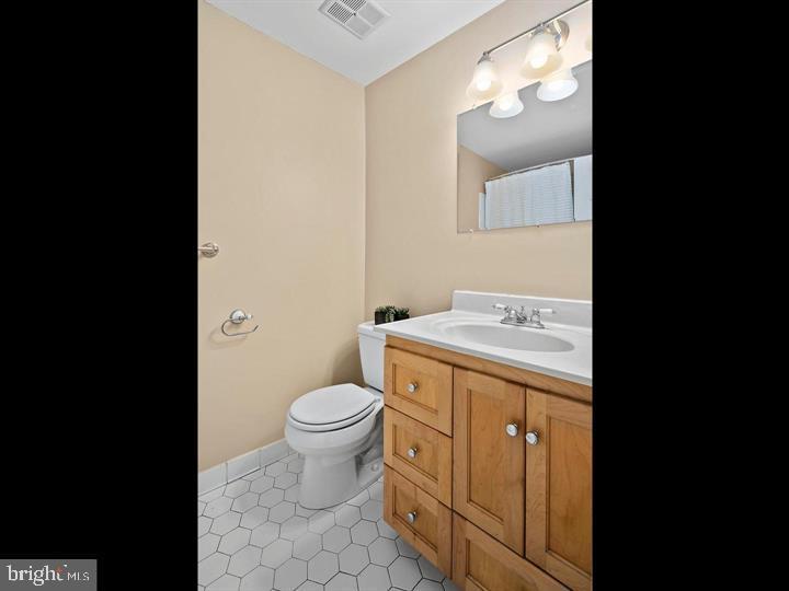 OAKLEIGH - Residential Lease