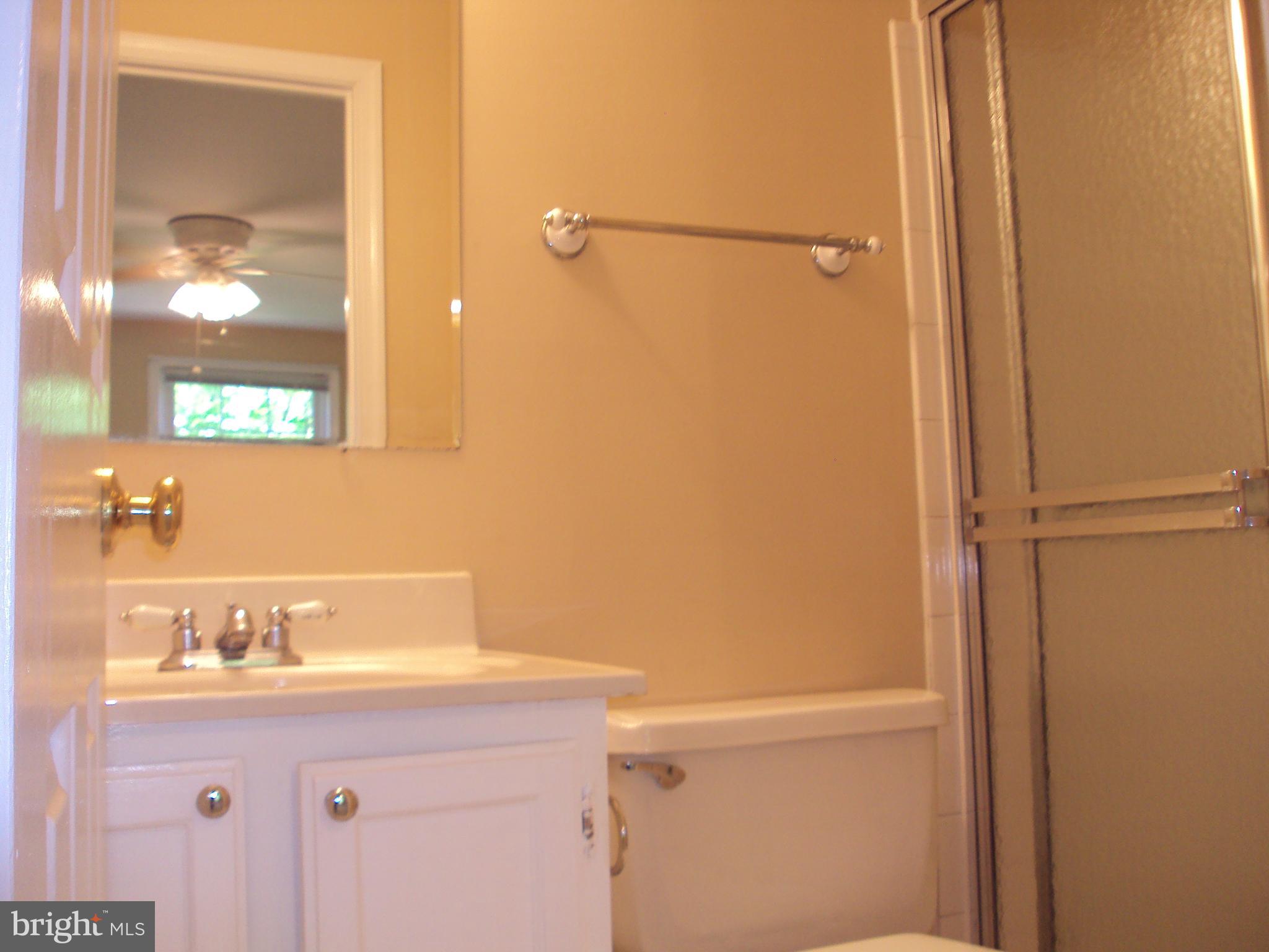 OAKLEIGH - Residential Lease