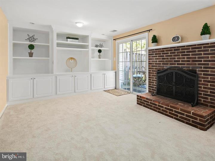 OAKLEIGH - Residential Lease