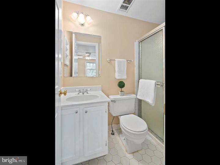 OAKLEIGH - Residential Lease