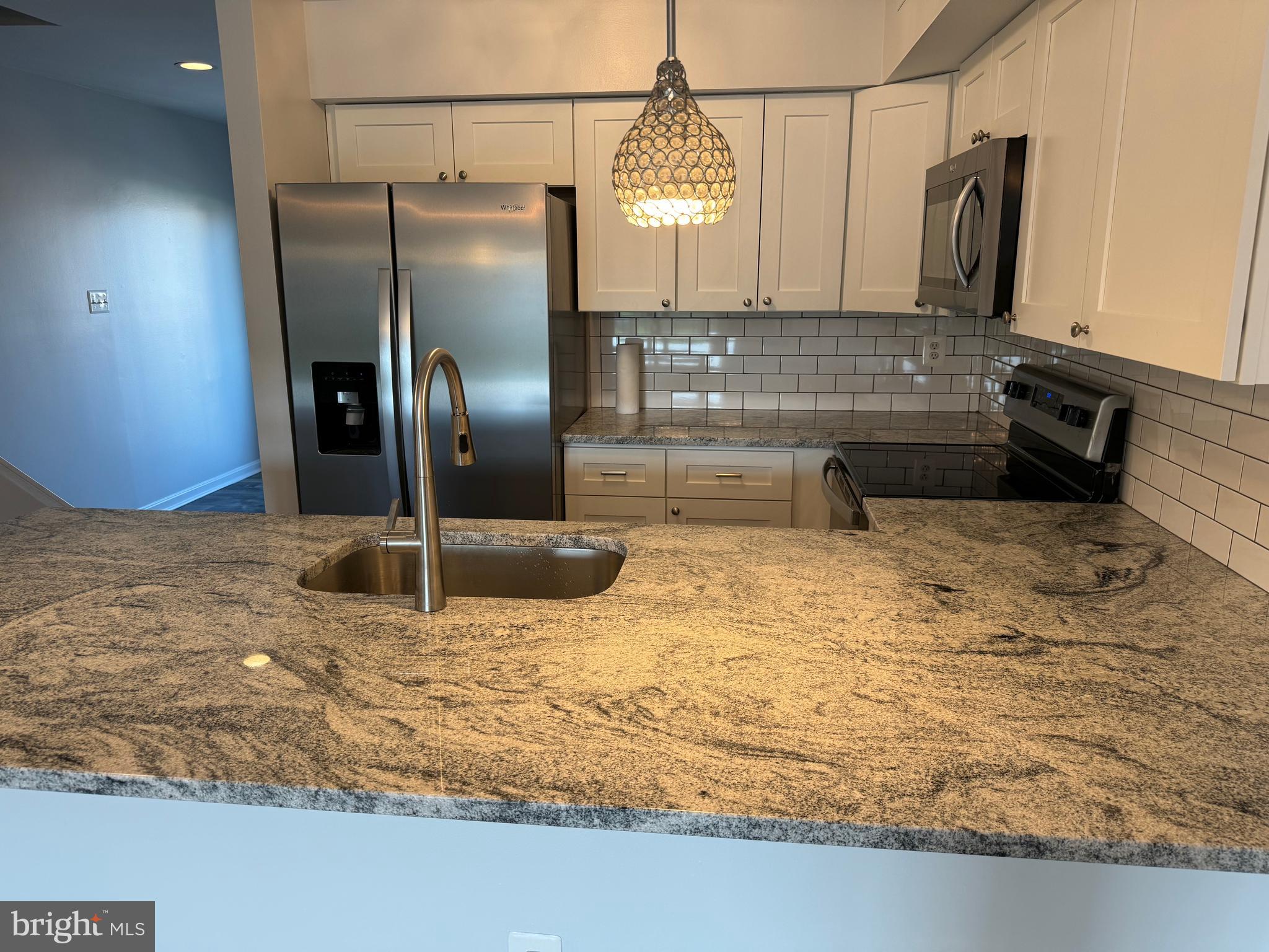 QUEENS LANDING - Residential Lease