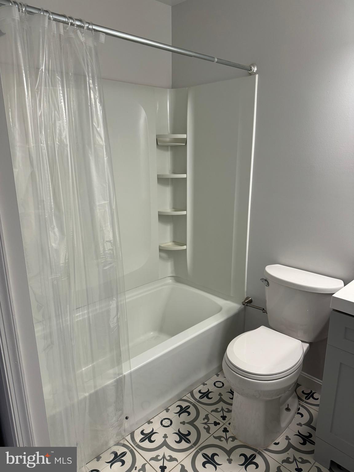 QUEENS LANDING - Residential Lease