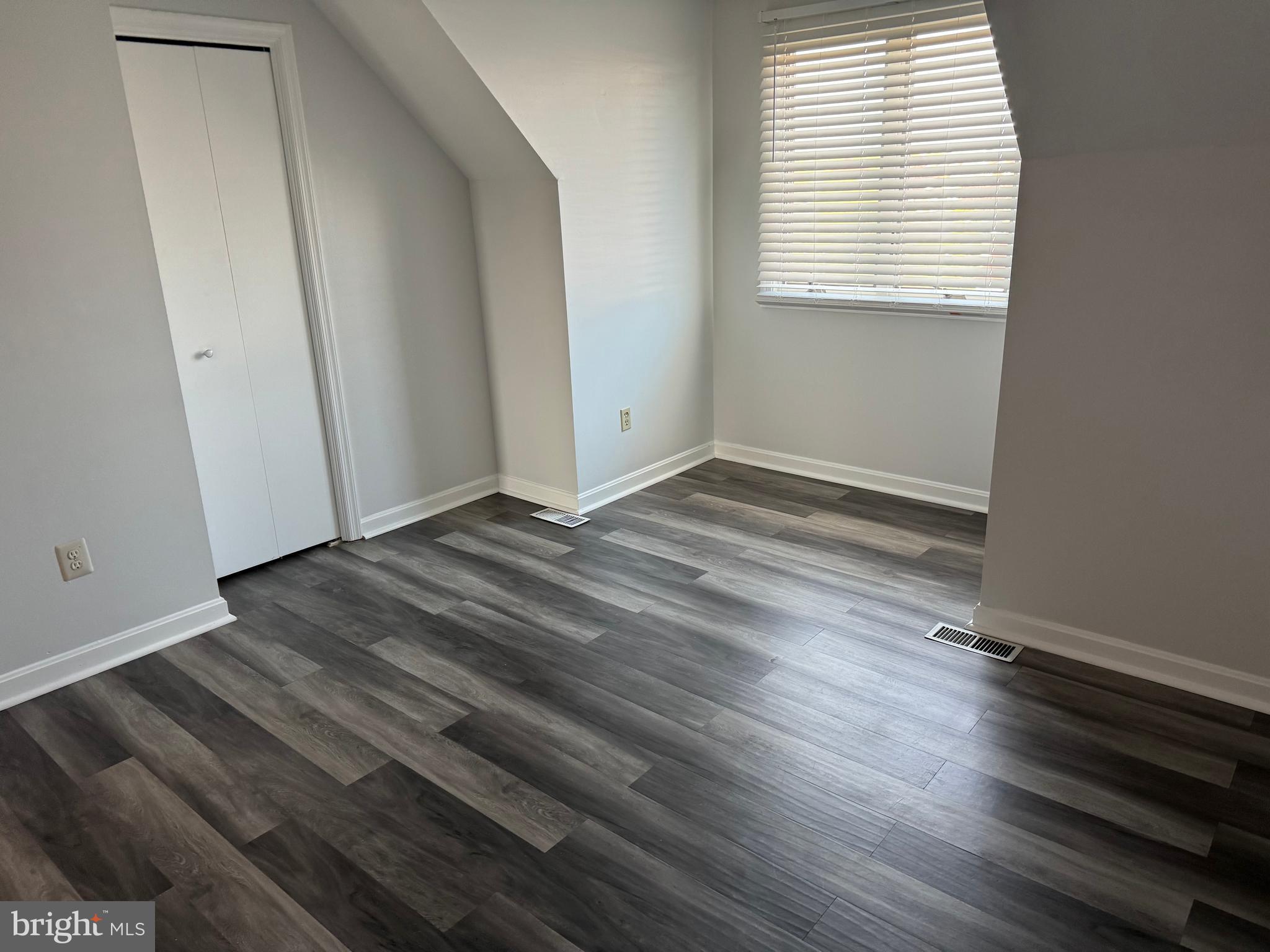 QUEENS LANDING - Residential Lease