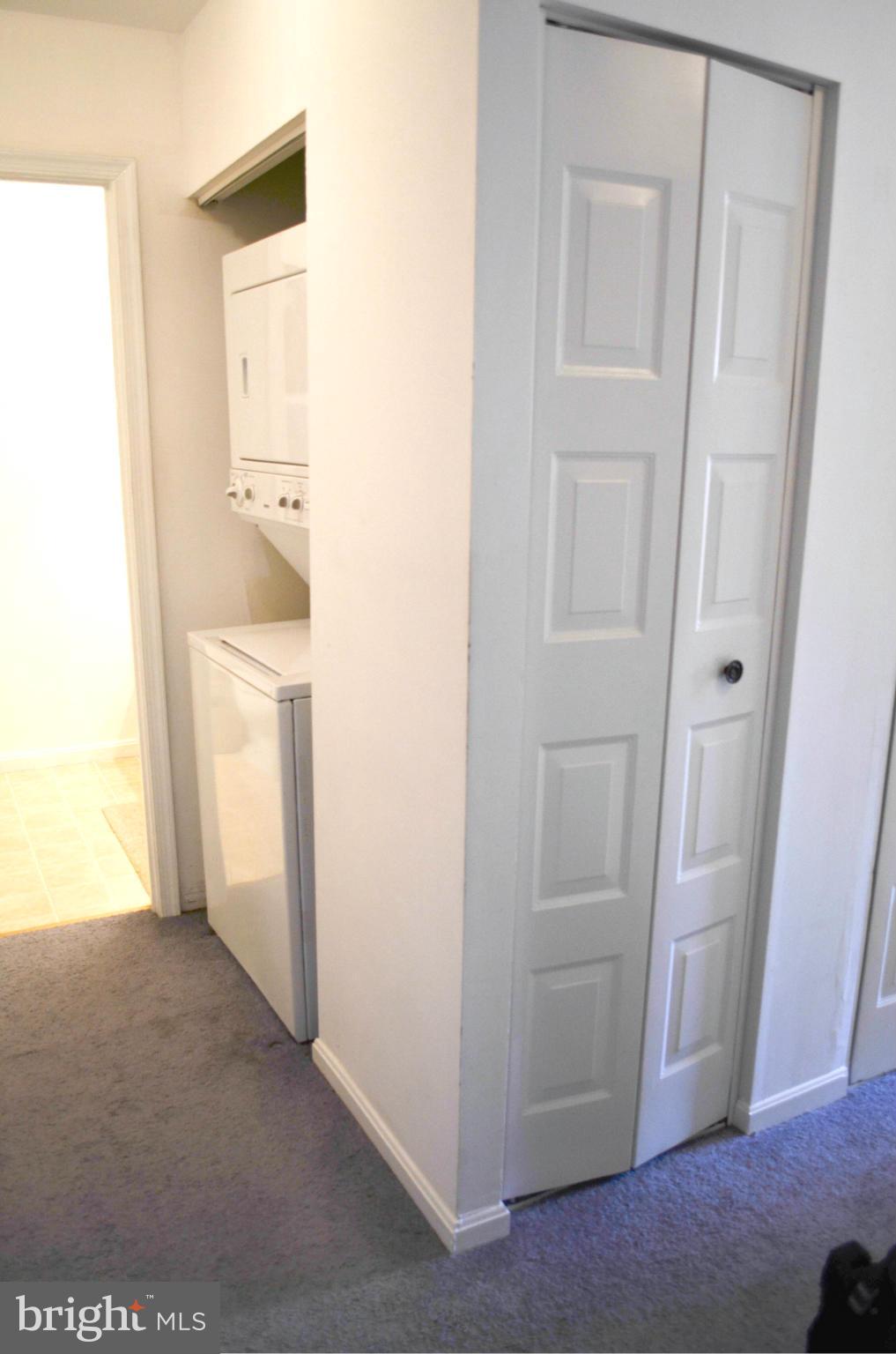 STONINGTON - Residential