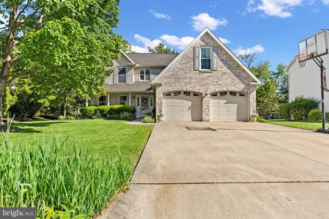 4011 THICKET LANE HARRISBURG PA 17110