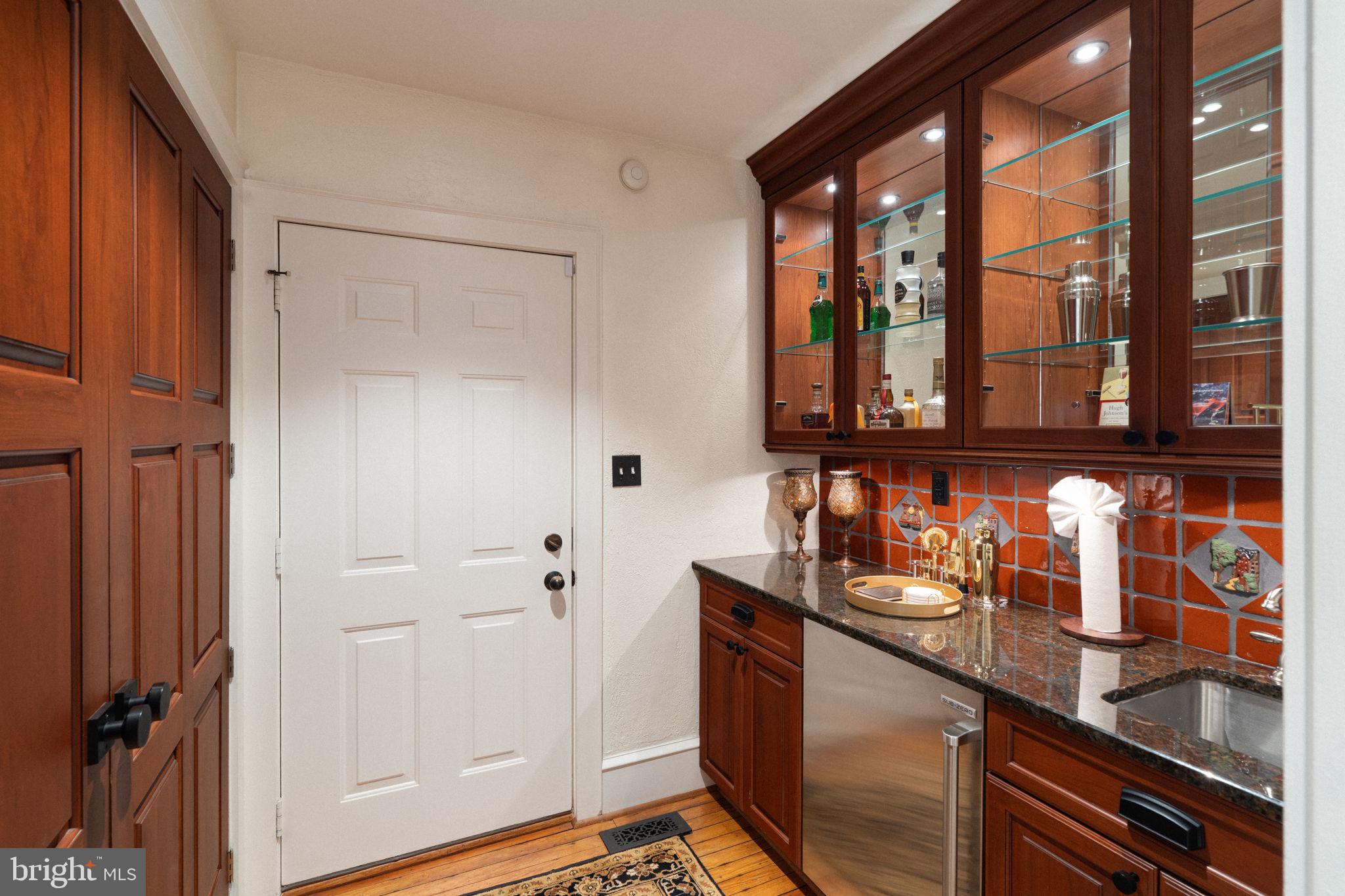 RIVERSTONE - Residential