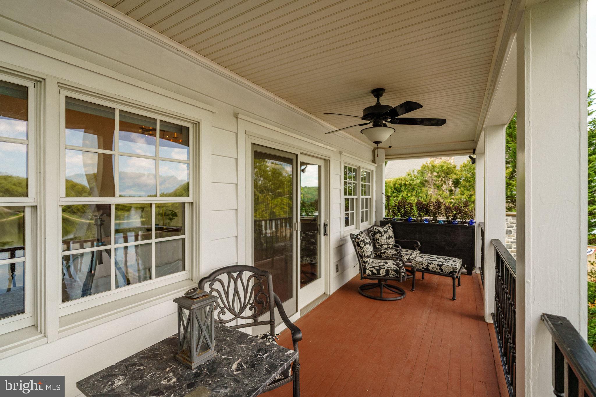 RIVERSTONE - Residential