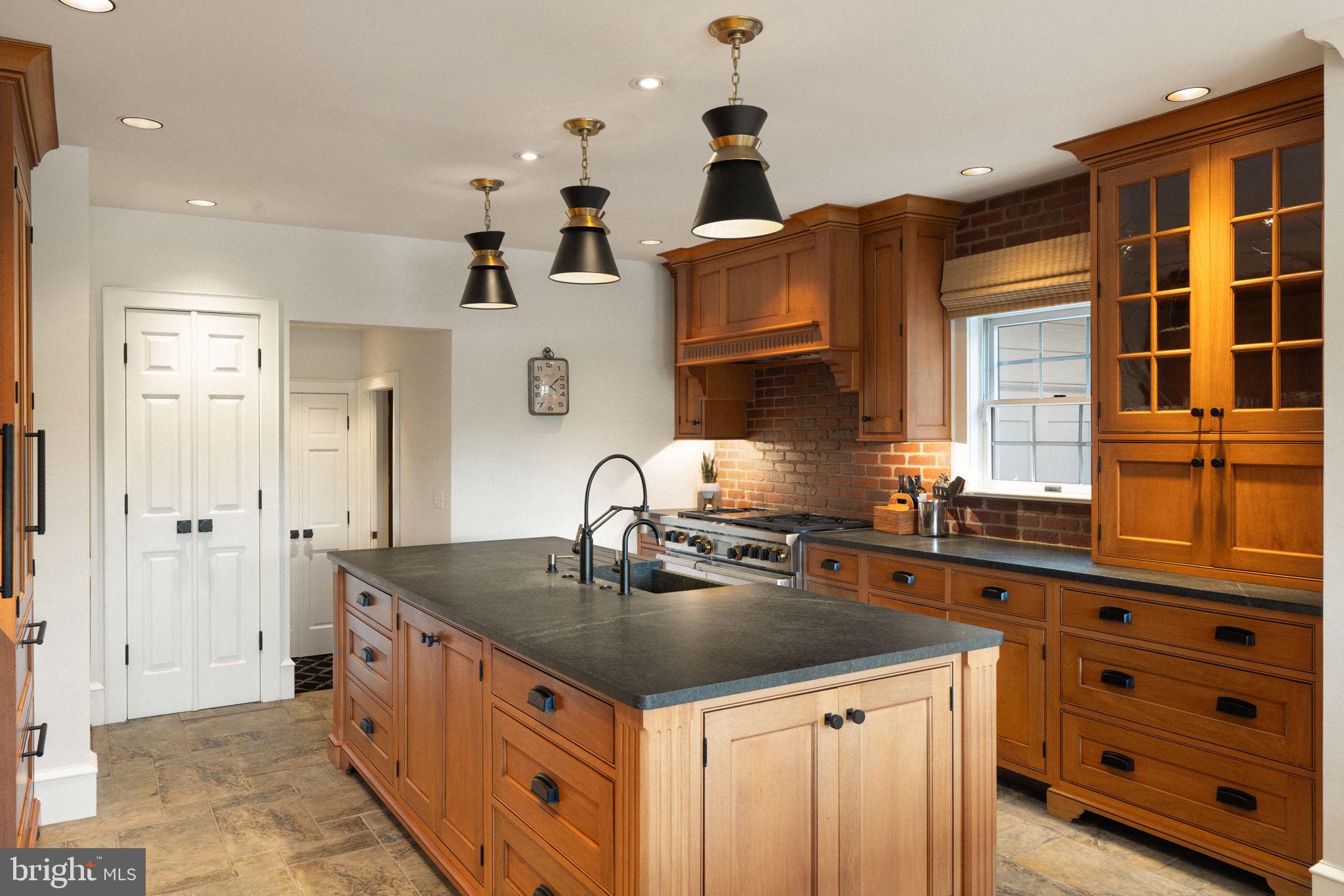 RIVERSTONE - Residential