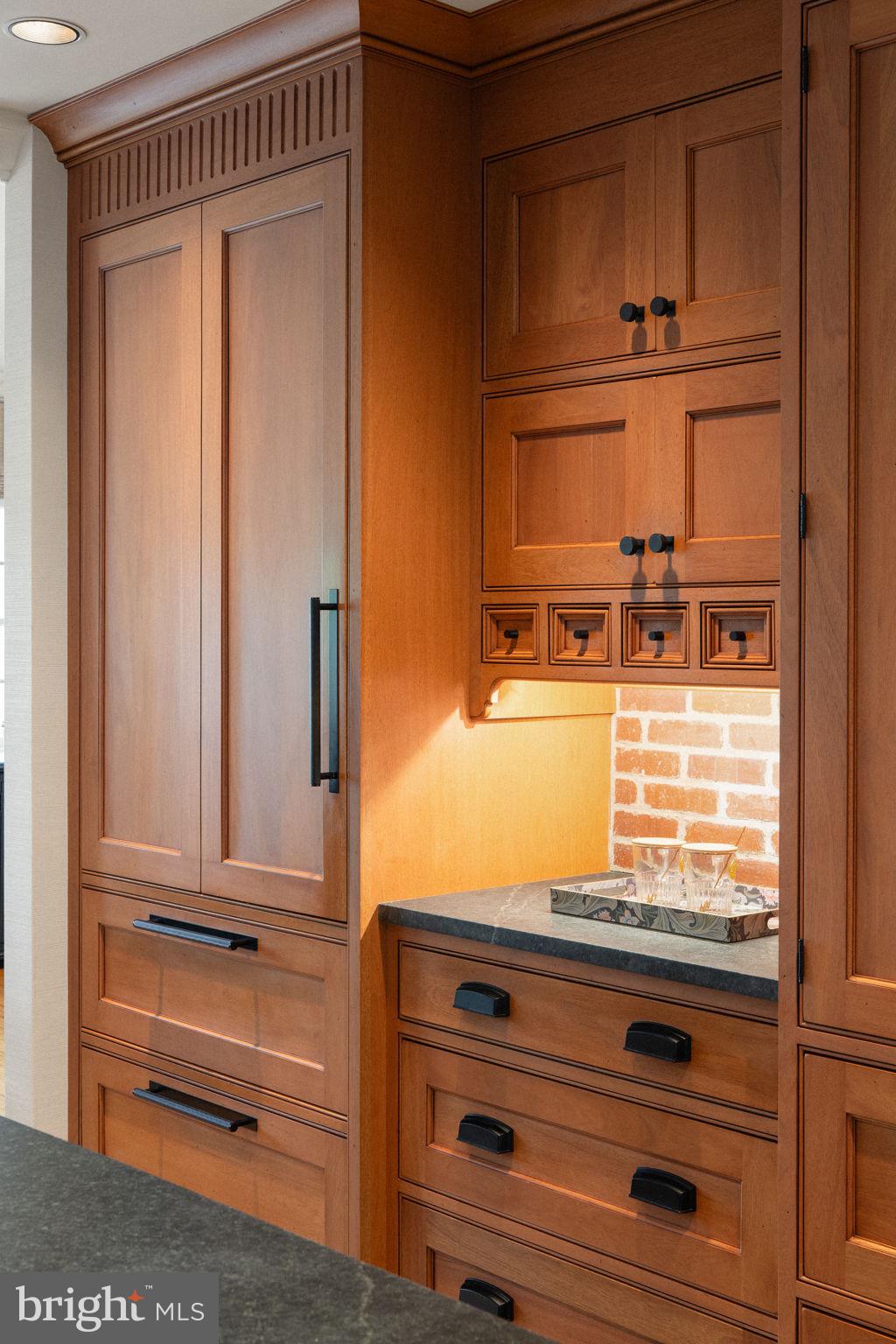 RIVERSTONE - Residential