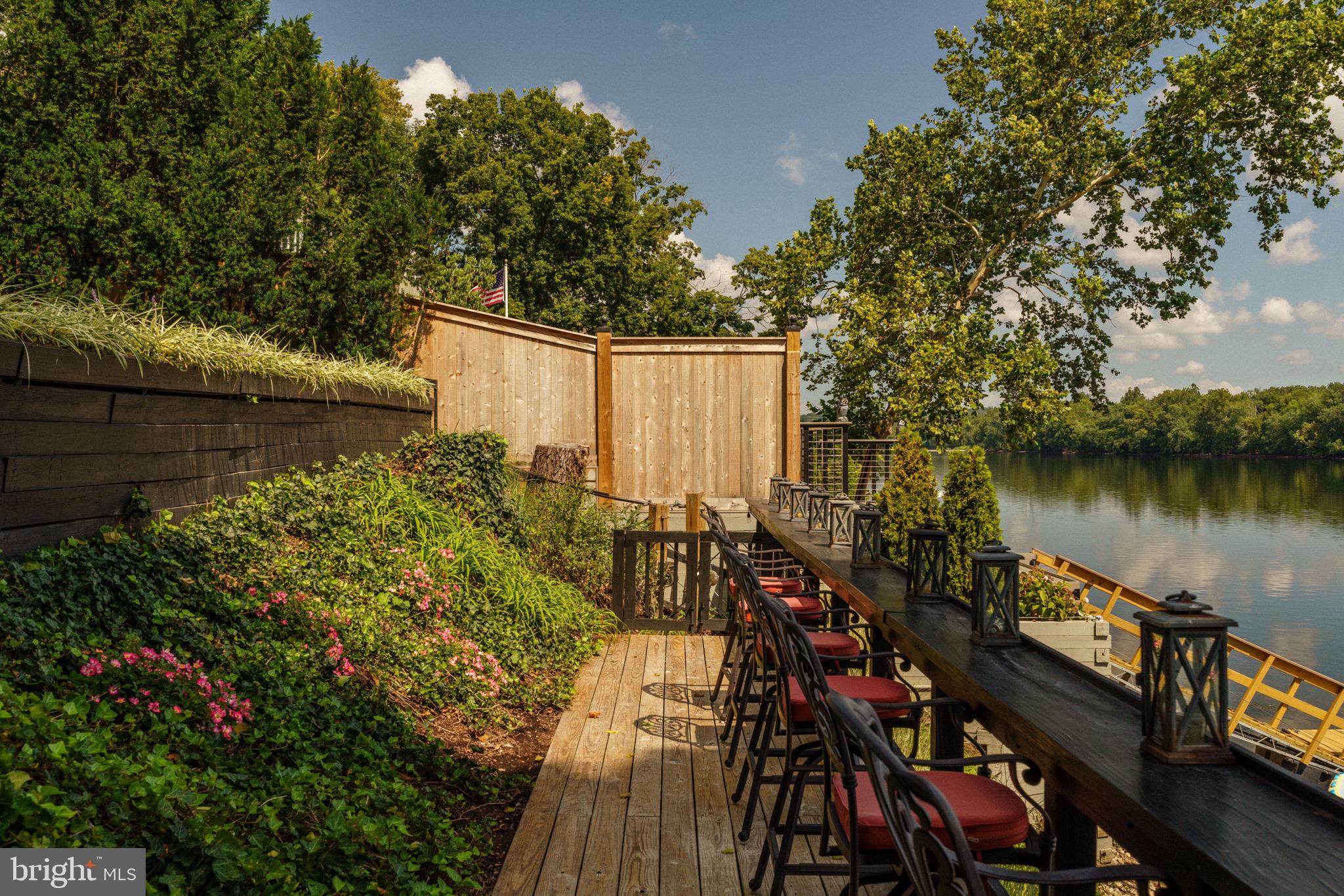 RIVERSTONE - Residential