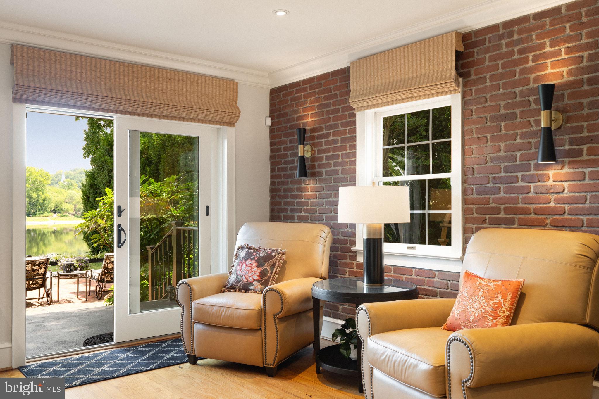 RIVERSTONE - Residential