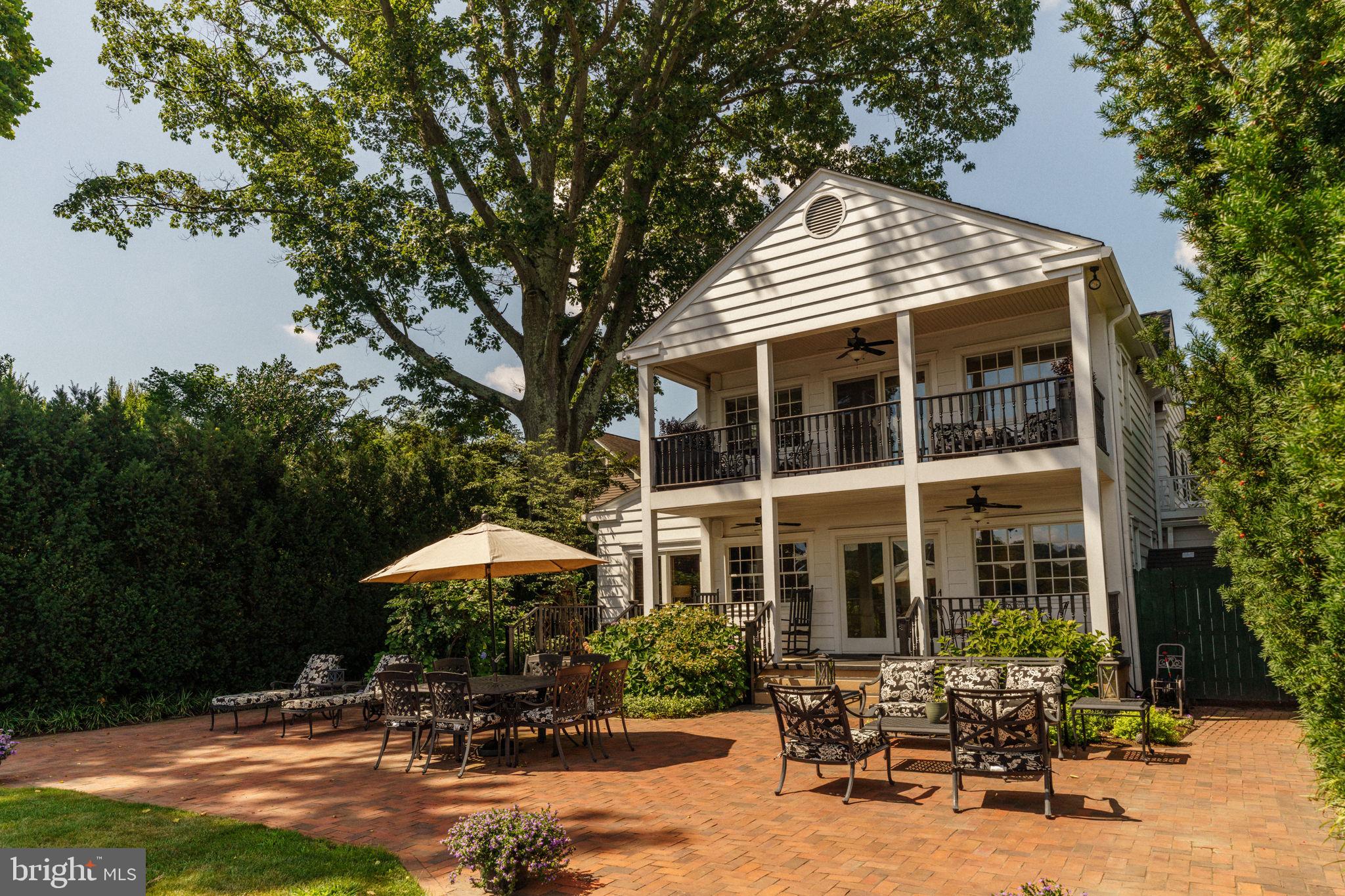 RIVERSTONE - Residential