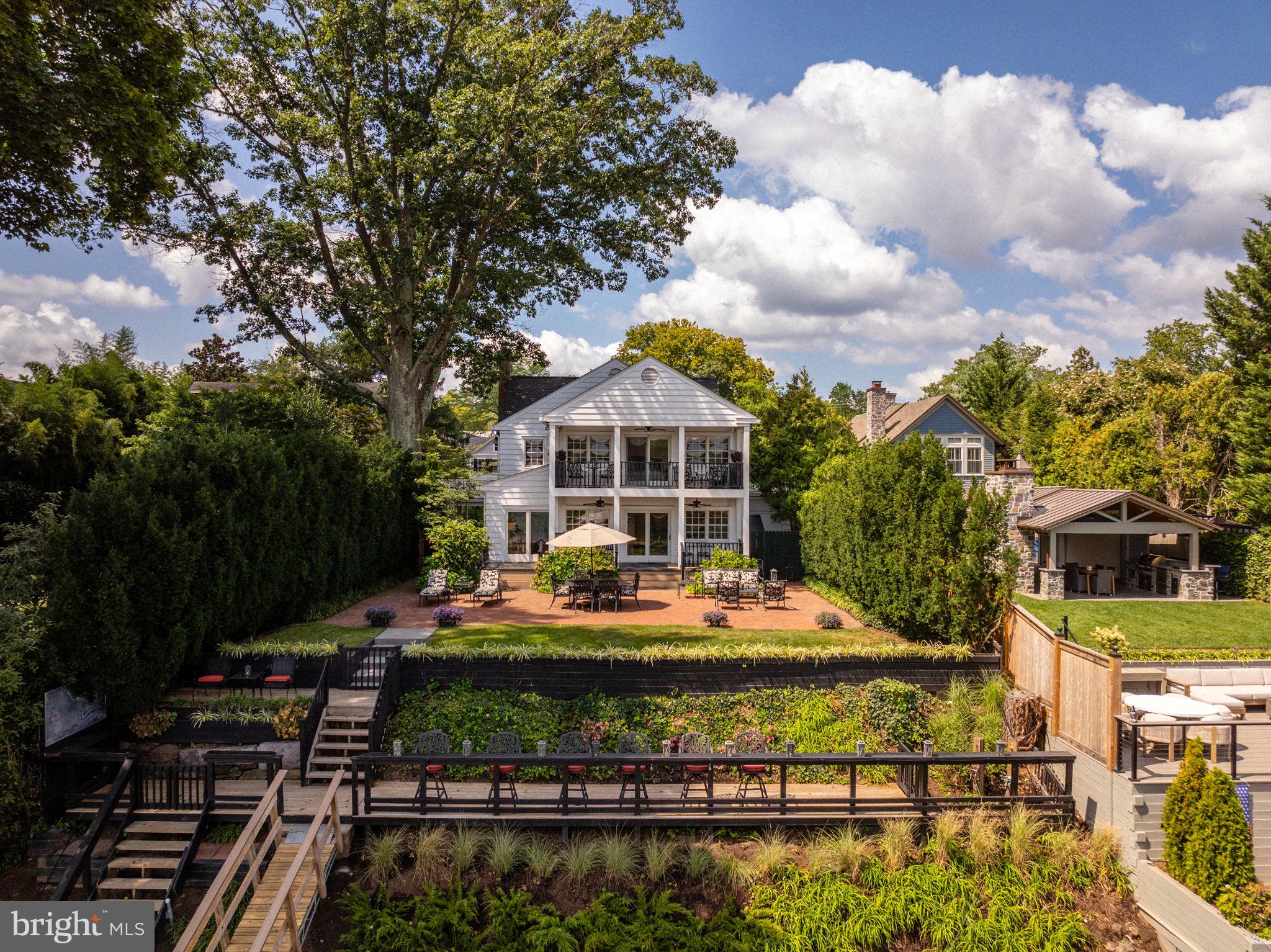 RIVERSTONE - Residential