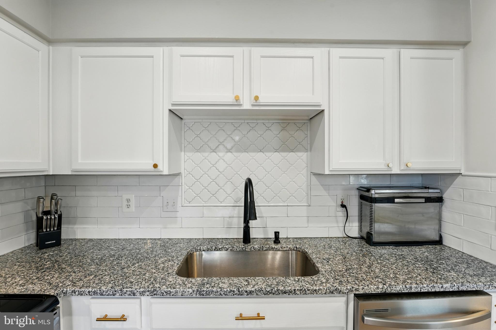 GREENHILL CROSSING - Residential