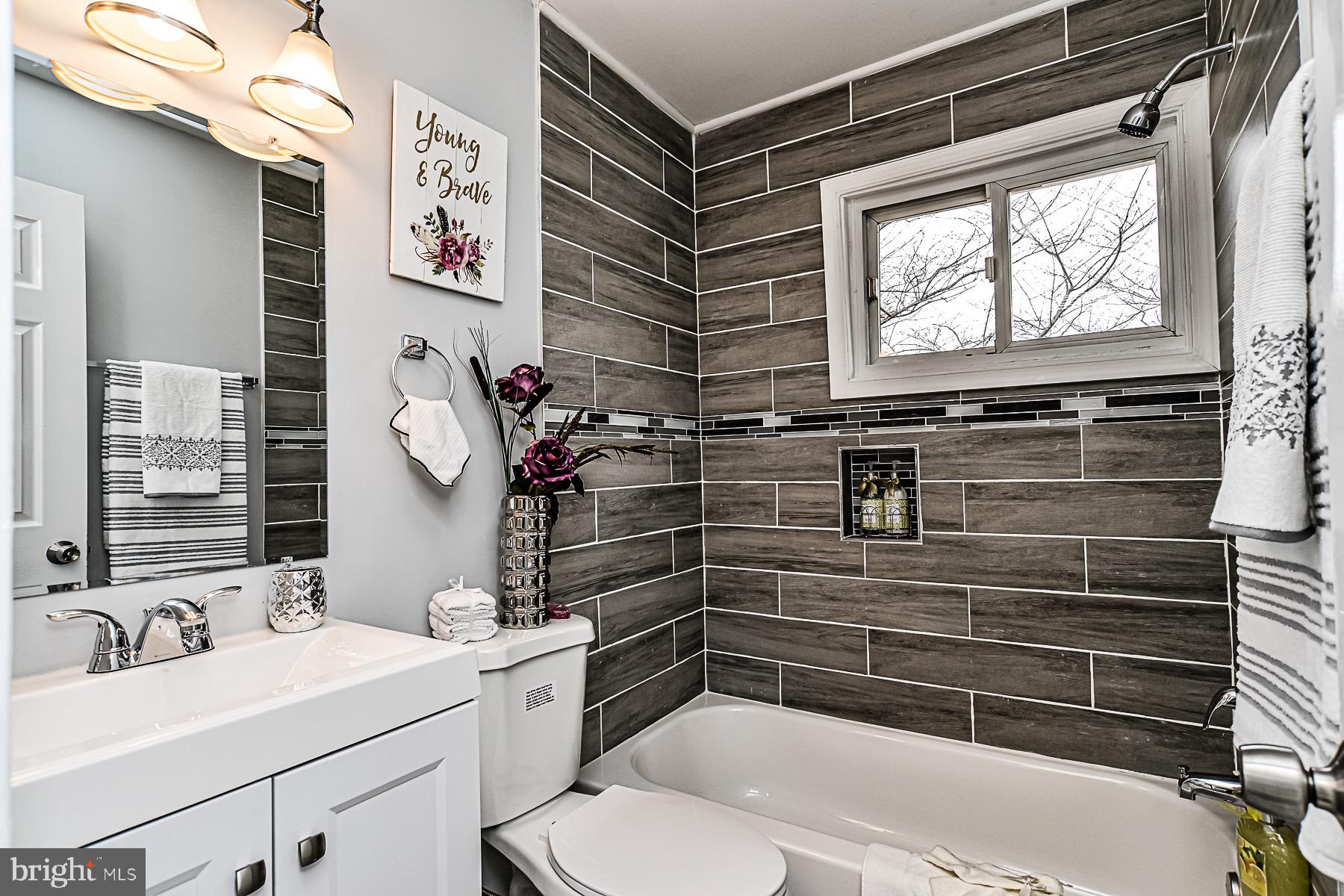 VIRGINIA HILLS - Residential