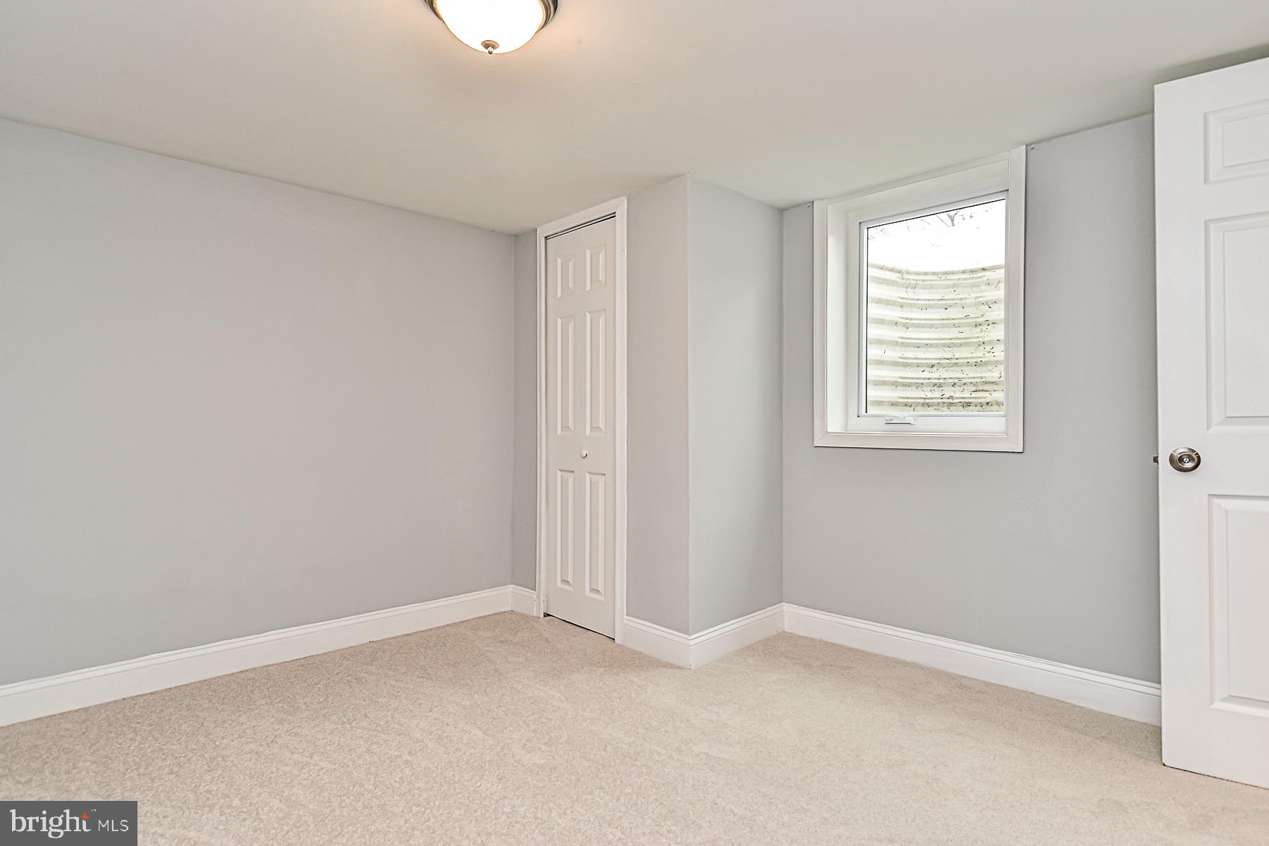 VIRGINIA HILLS - Residential