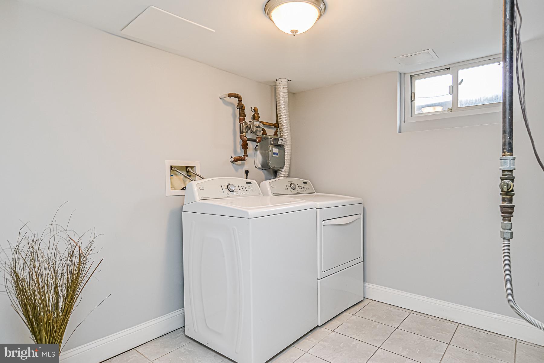 VIRGINIA HILLS - Residential