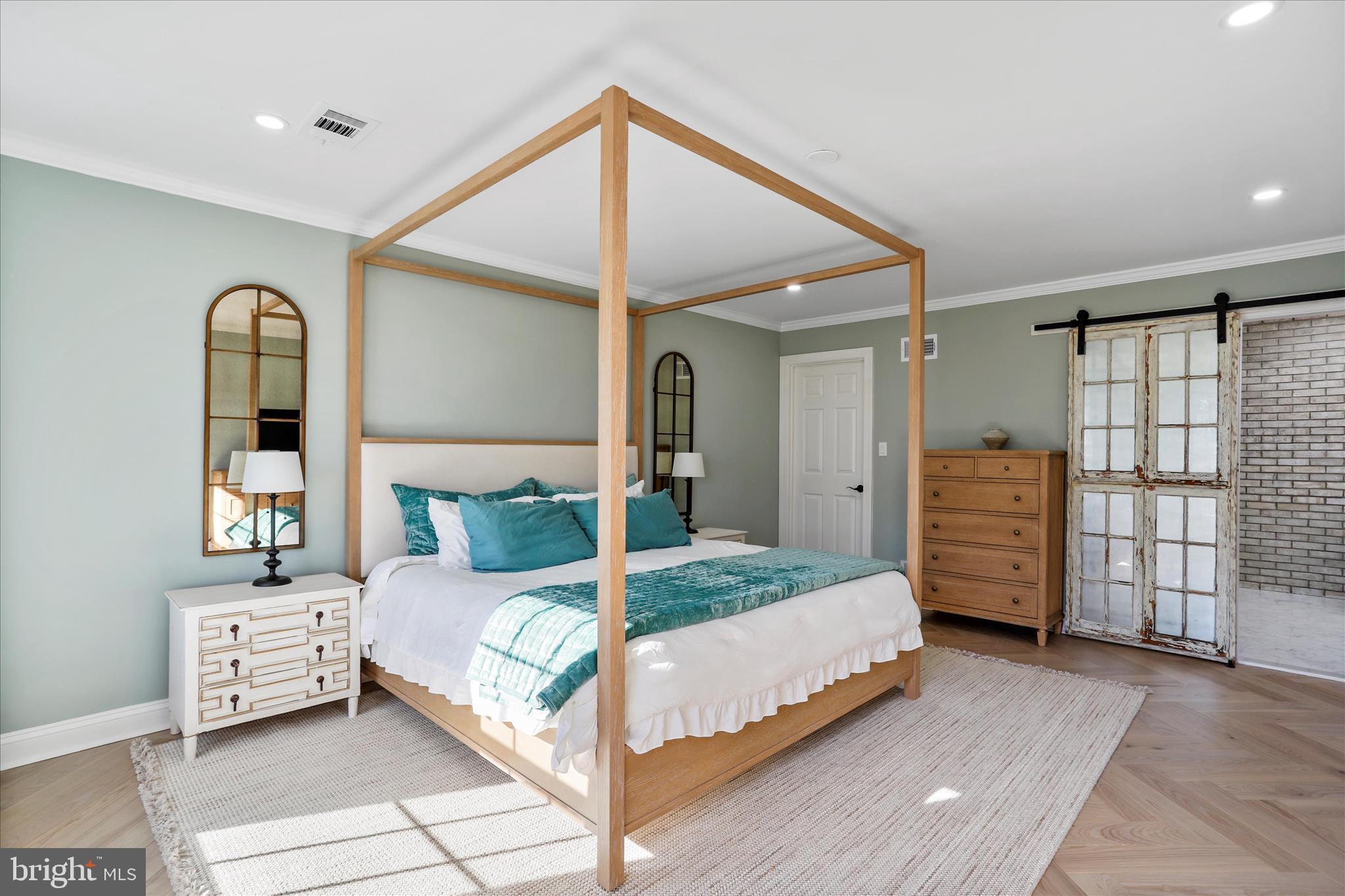 MCGUIRE HILLS - Residential