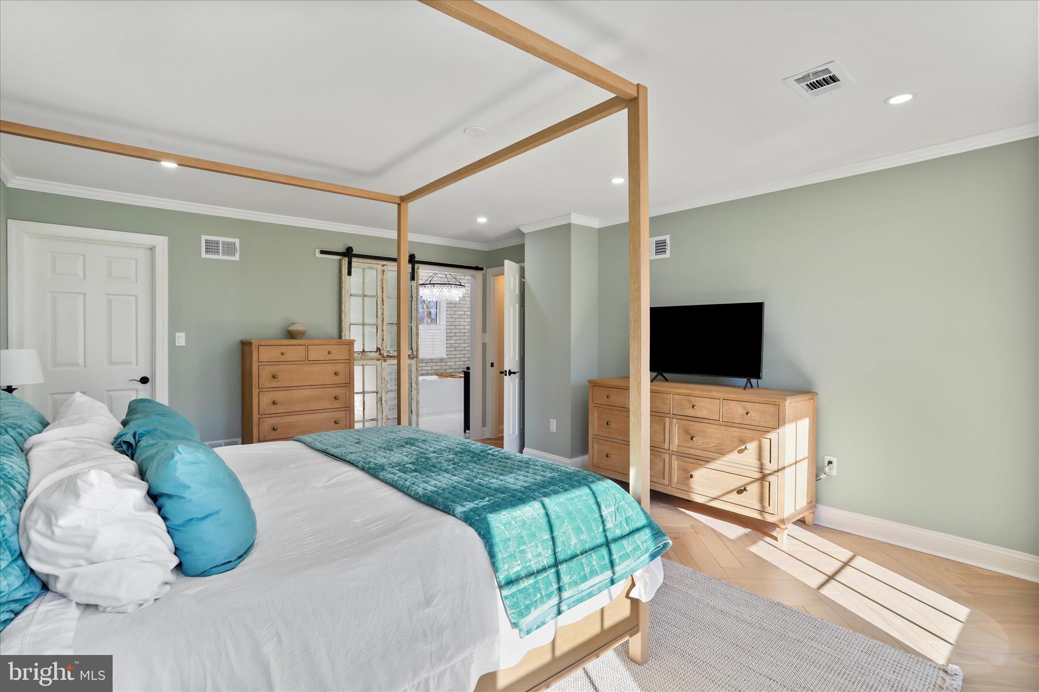 MCGUIRE HILLS - Residential