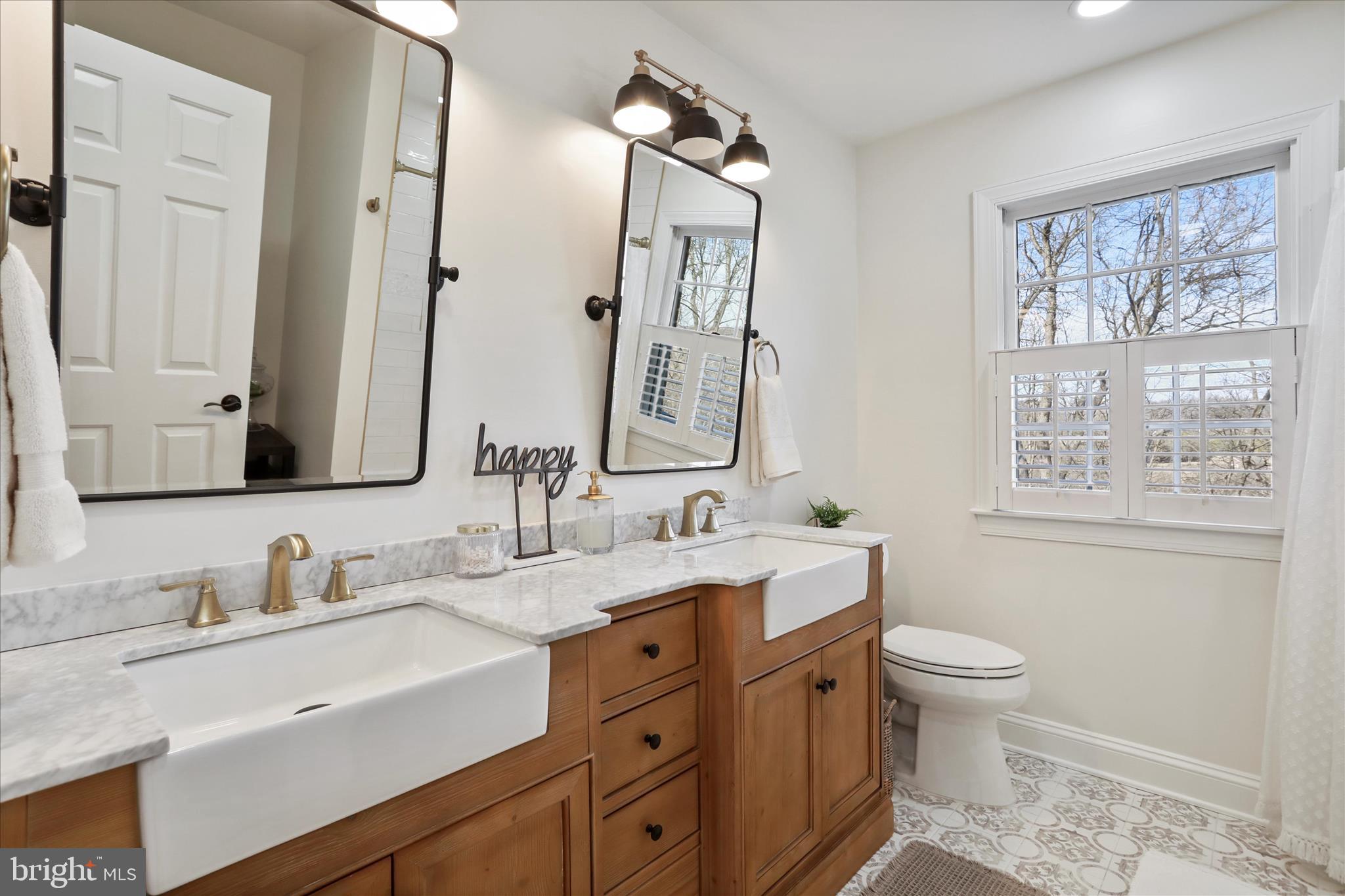 MCGUIRE HILLS - Residential