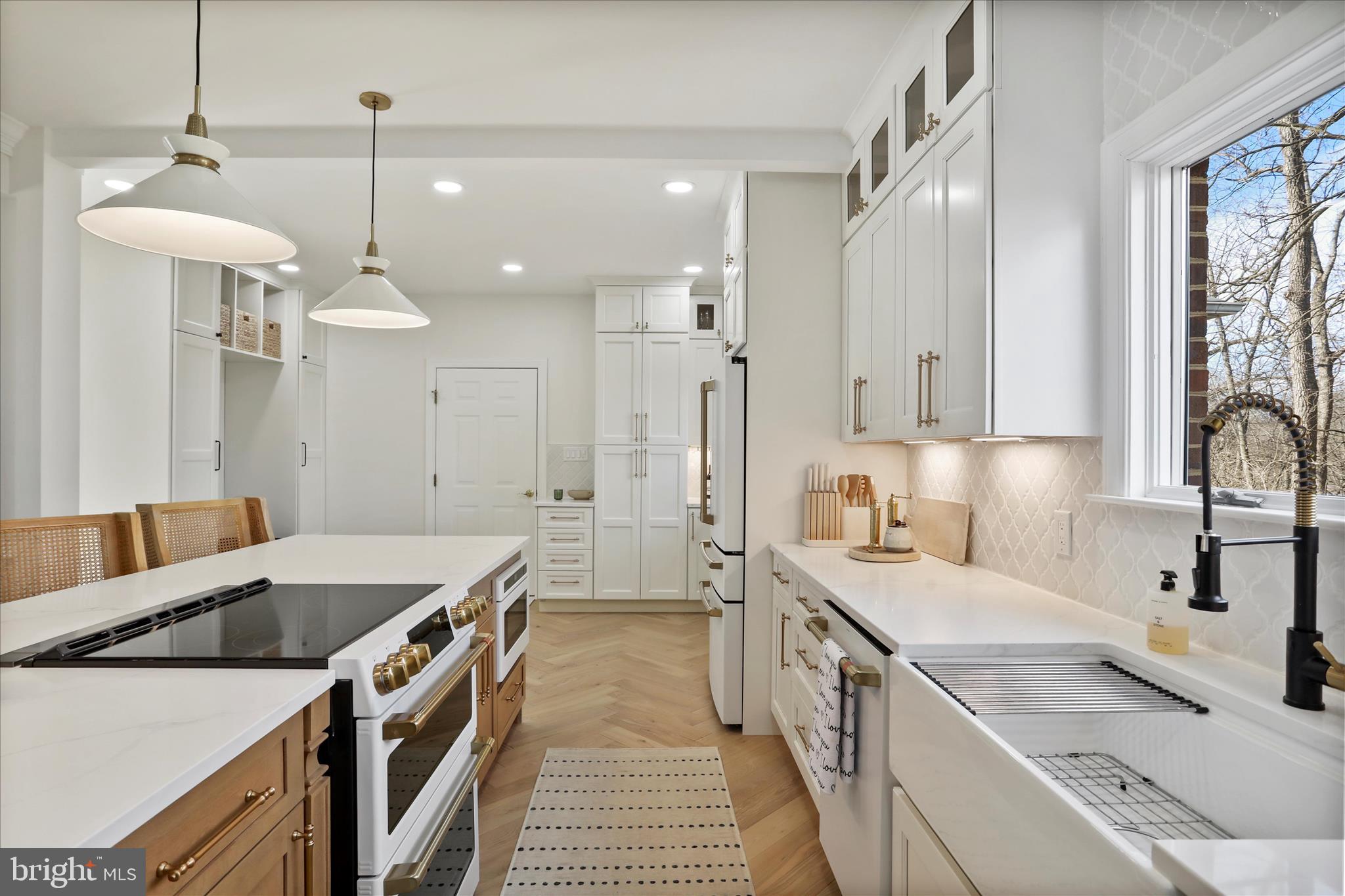 MCGUIRE HILLS - Residential