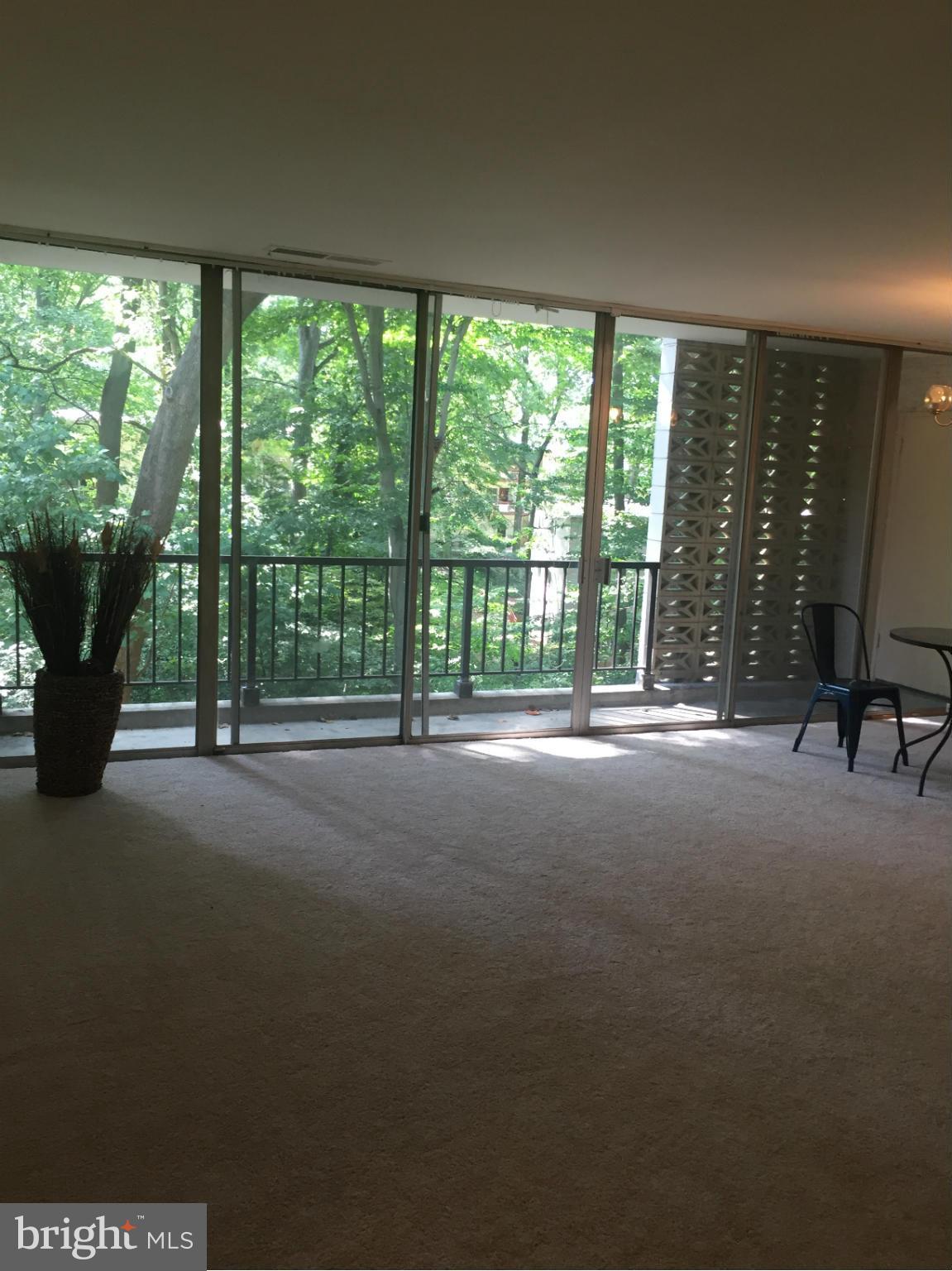 IVYMOUNT COURT - Residential Lease