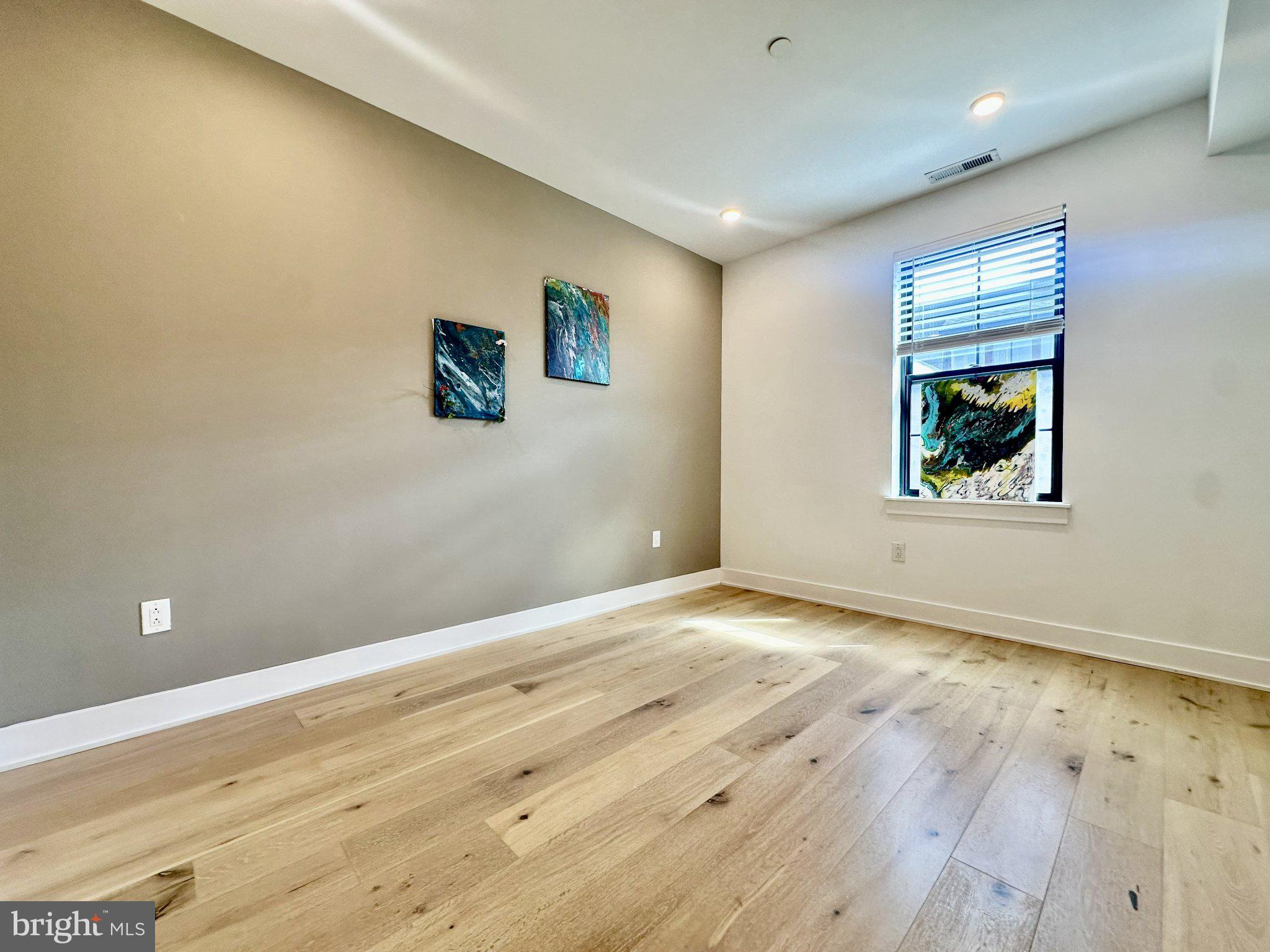 PHILADELPHIA (NORTH) - Residential