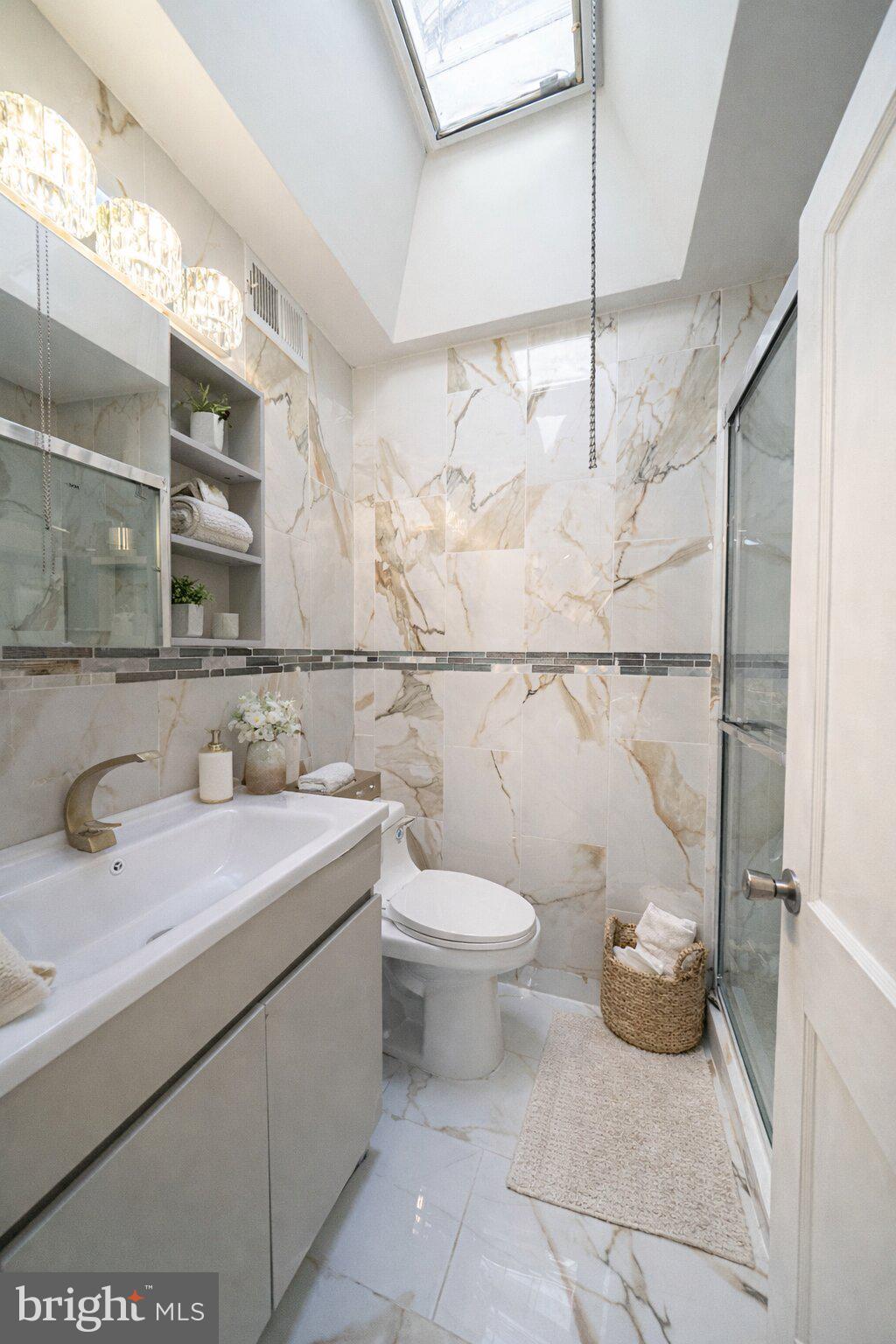 LAWNCREST - Residential