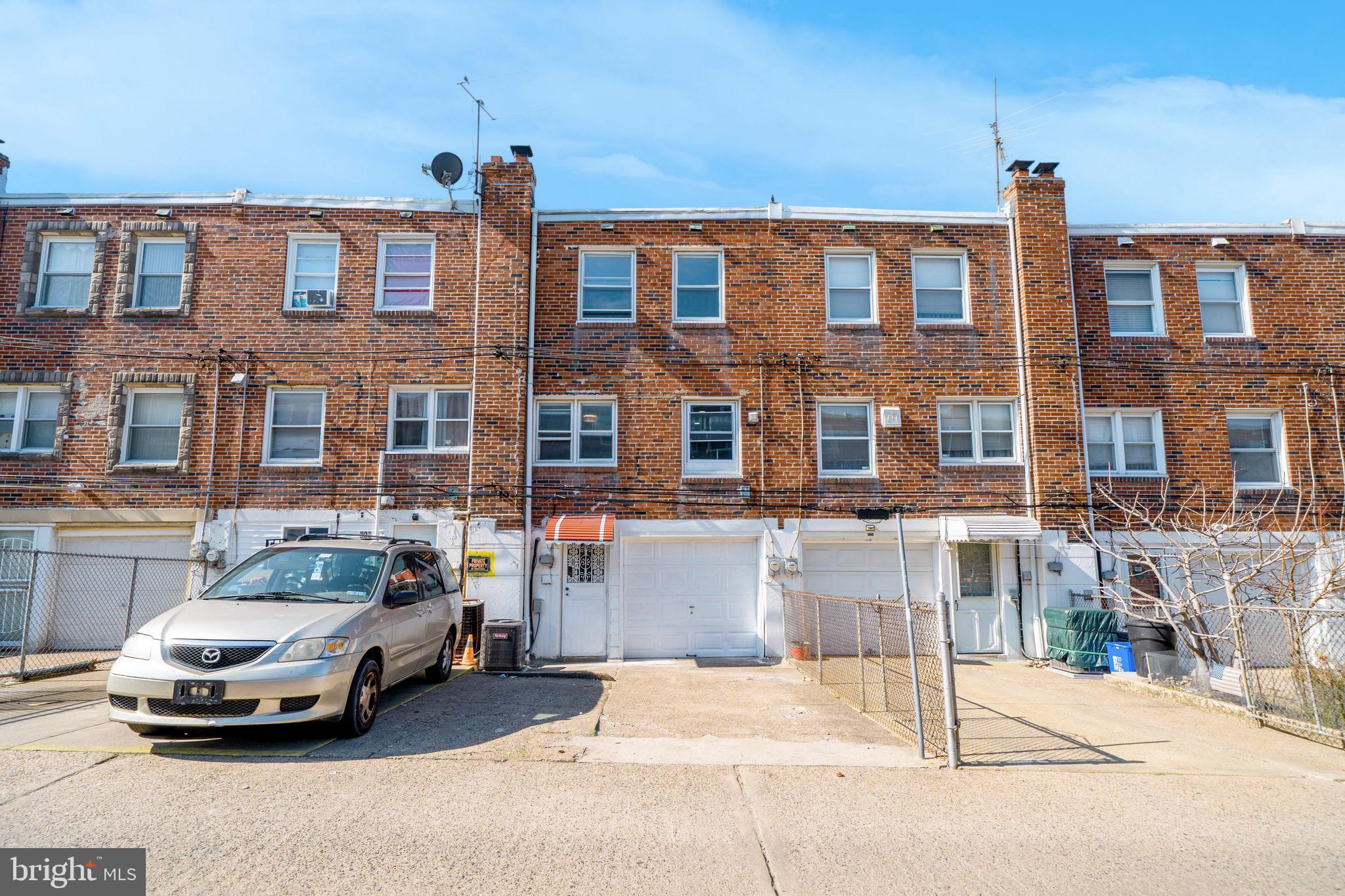 LAWNCREST - Residential