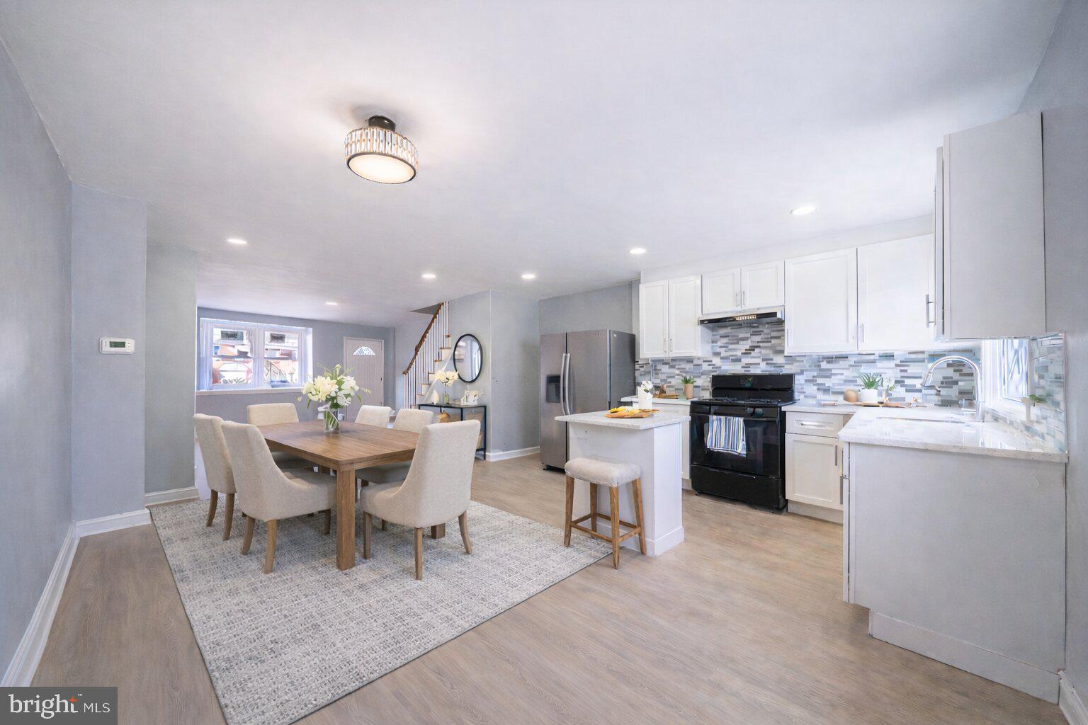 LAWNCREST - Residential