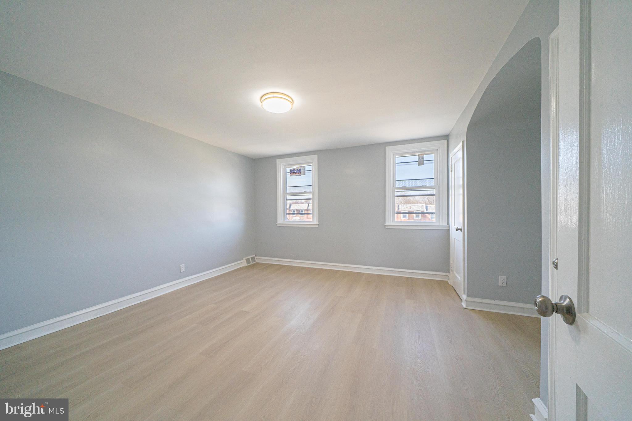 LAWNCREST - Residential