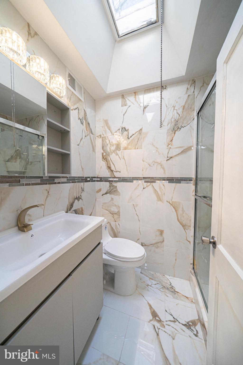 LAWNCREST - Residential