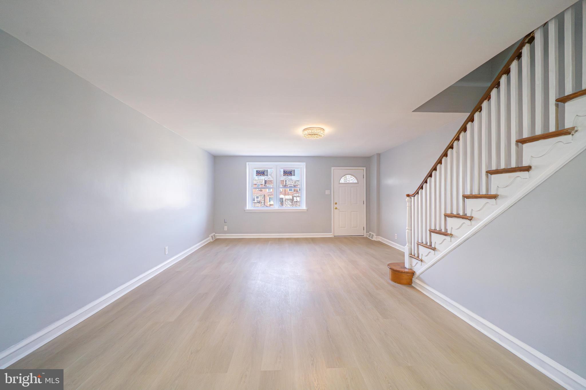 LAWNCREST - Residential