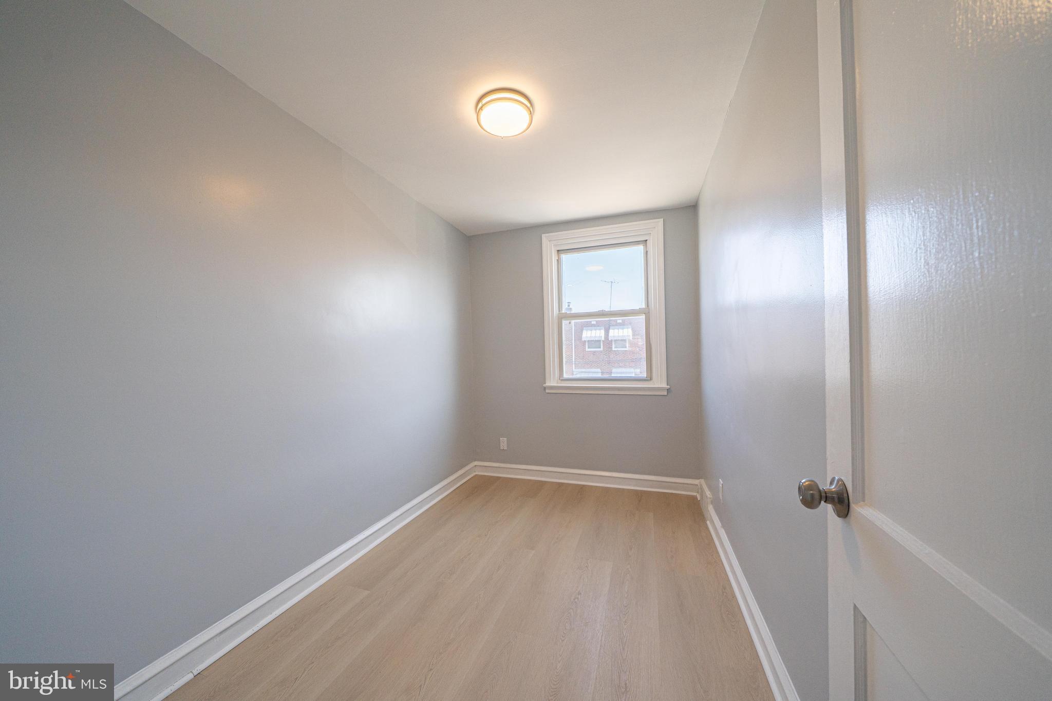 LAWNCREST - Residential