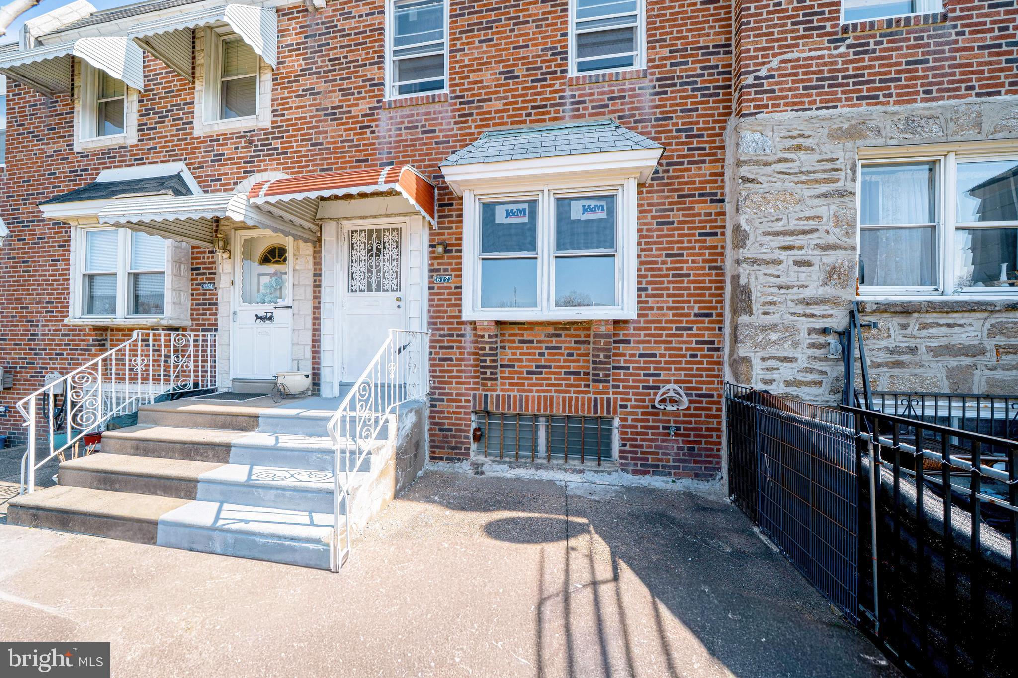 LAWNCREST - Residential