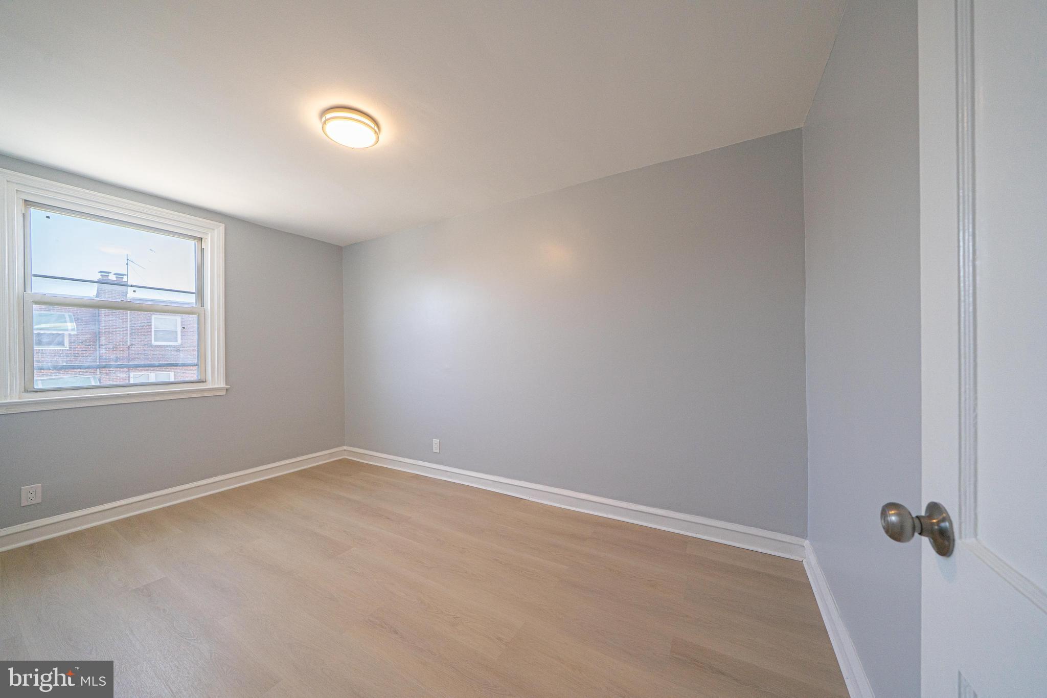 LAWNCREST - Residential