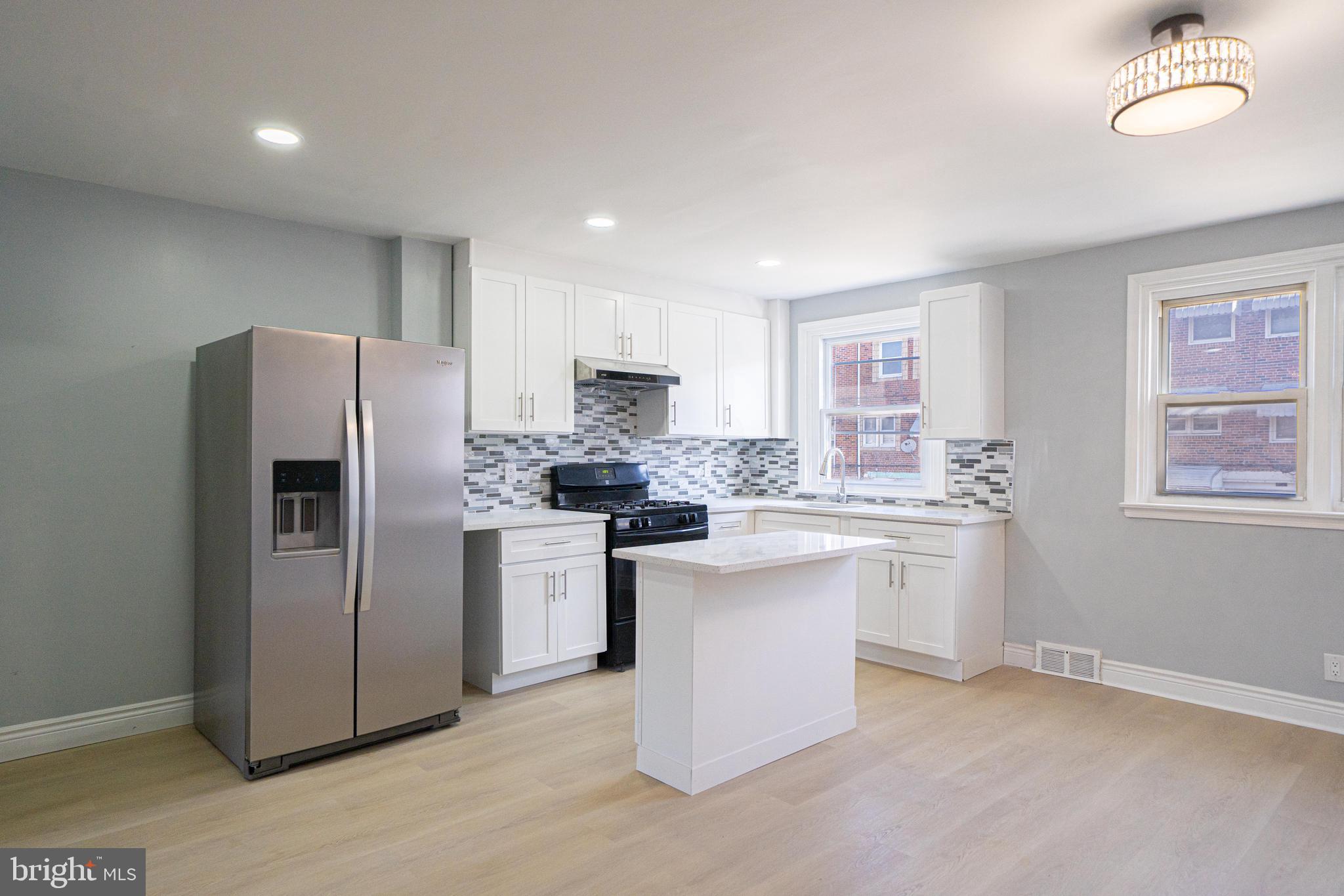 LAWNCREST - Residential