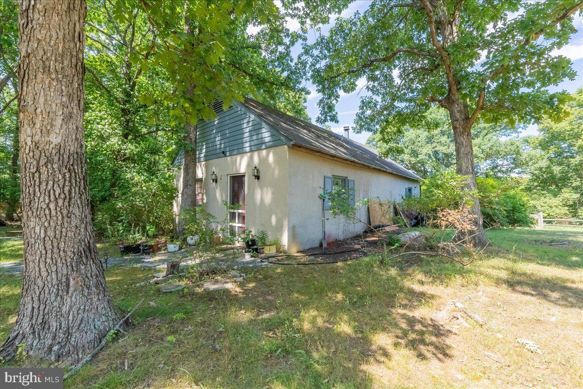 DARNESTOWN OUTSIDE - Residential