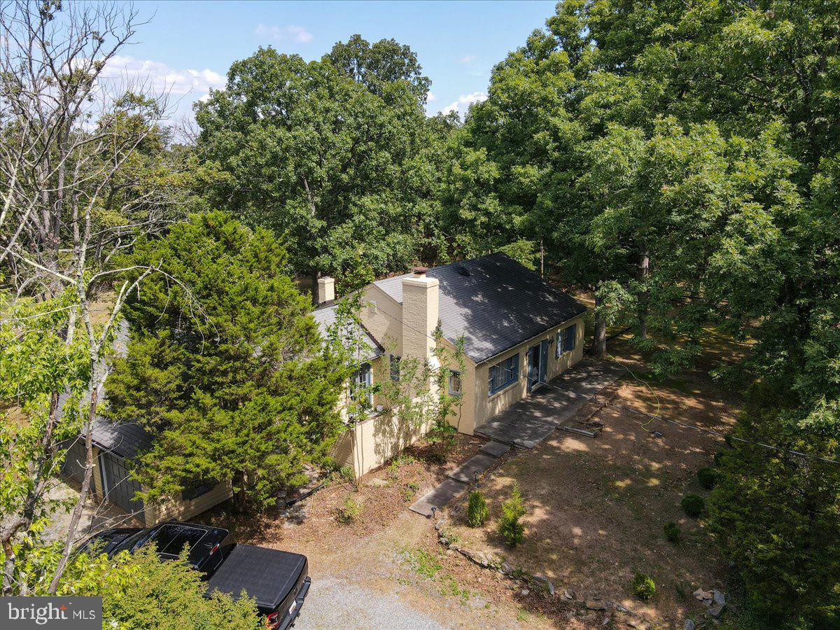 DARNESTOWN OUTSIDE - Residential