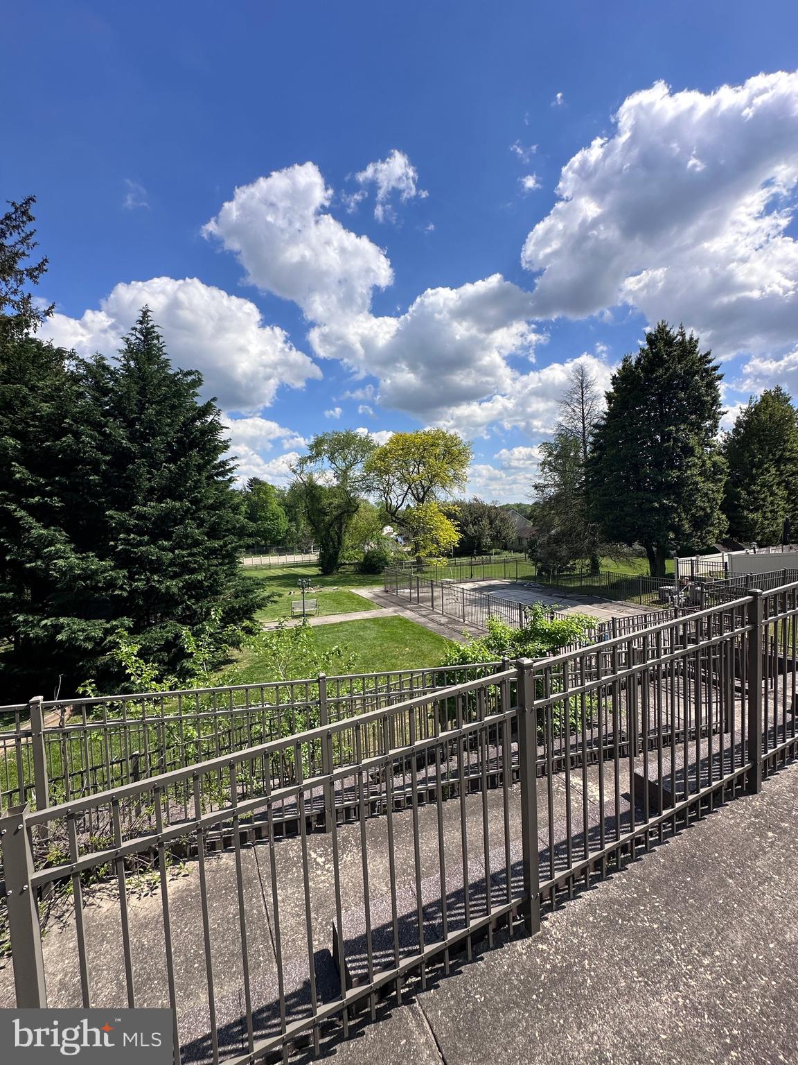 PINE VALLEY - Residential