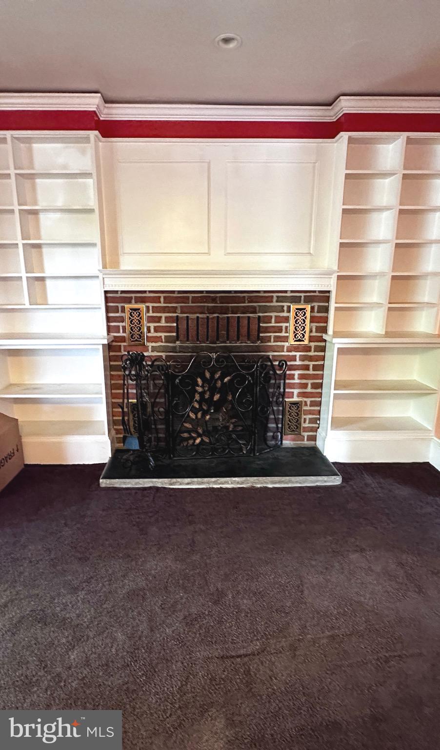 PINE VALLEY - Residential