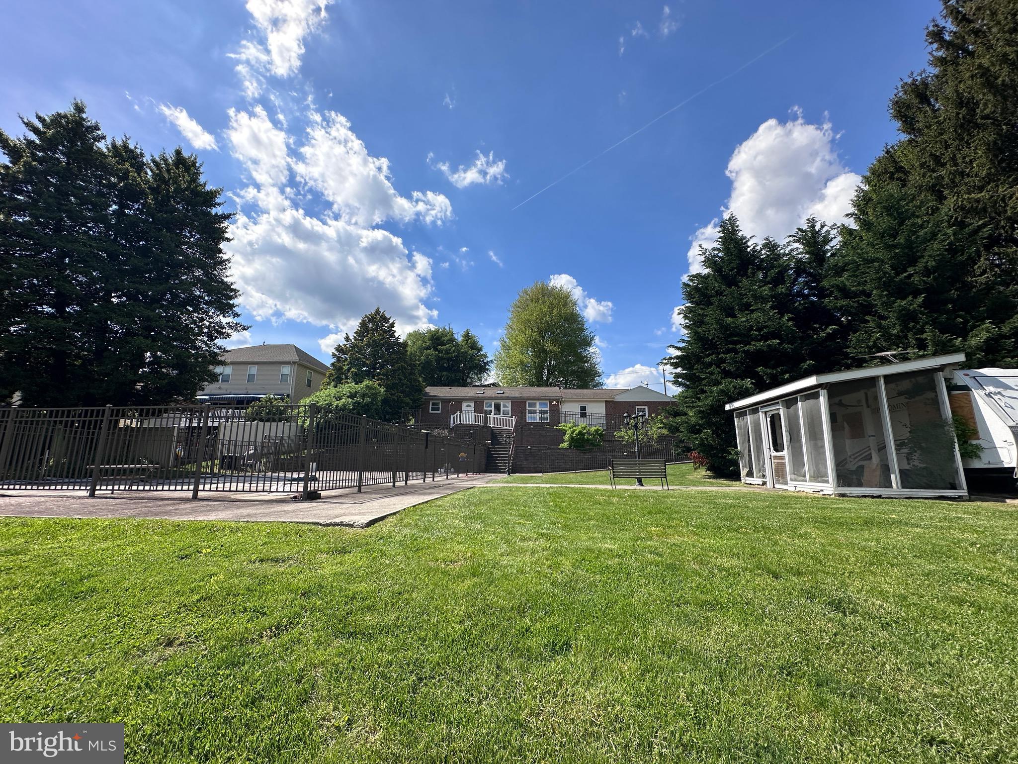 PINE VALLEY - Residential